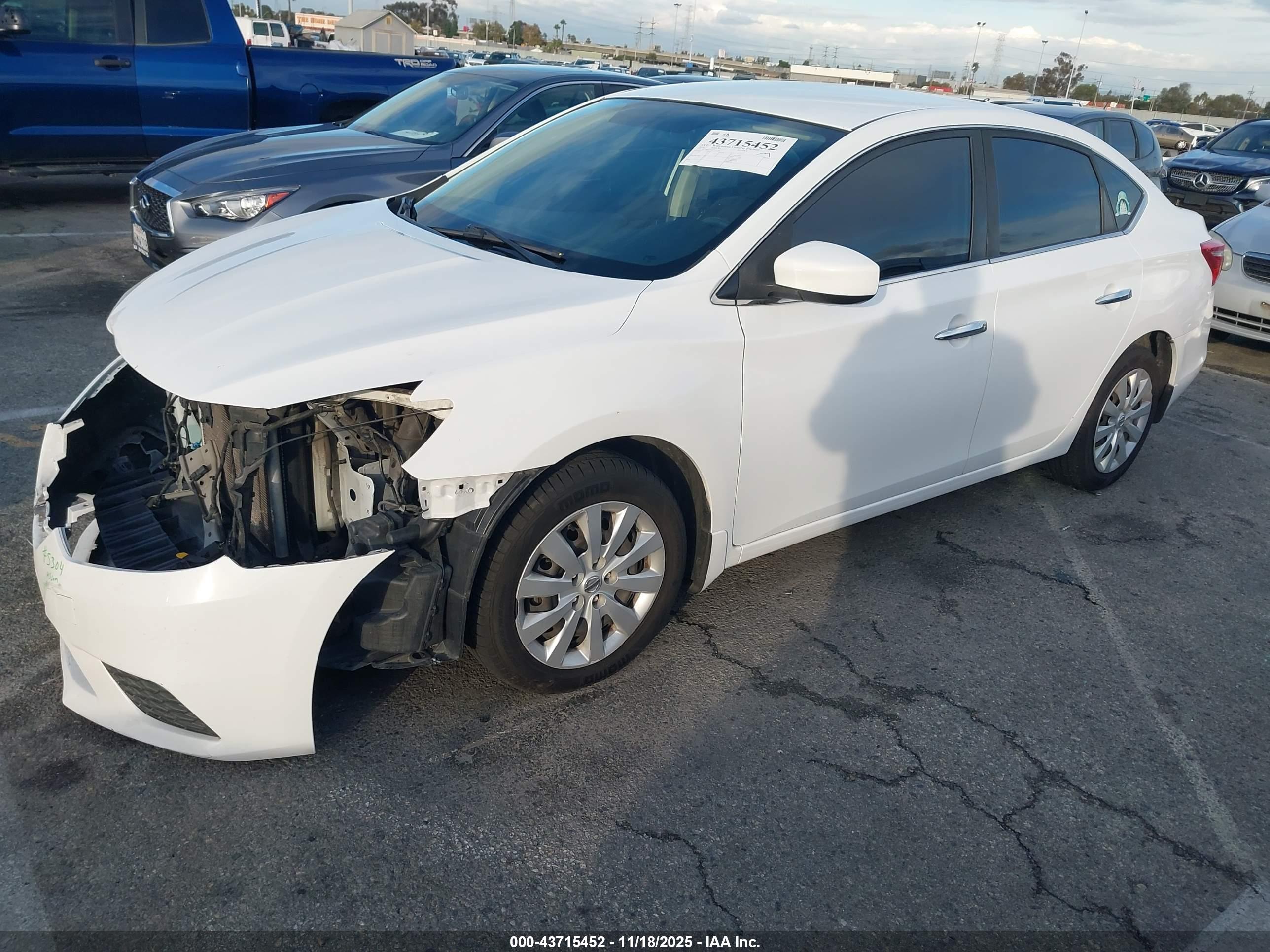 NISSAN SENTRA image 2