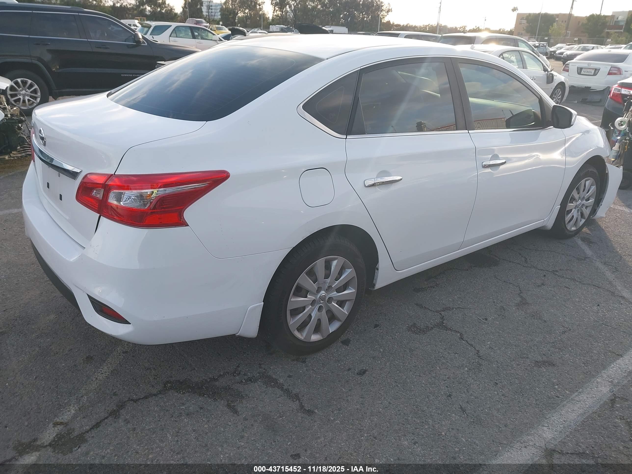 NISSAN SENTRA image 4