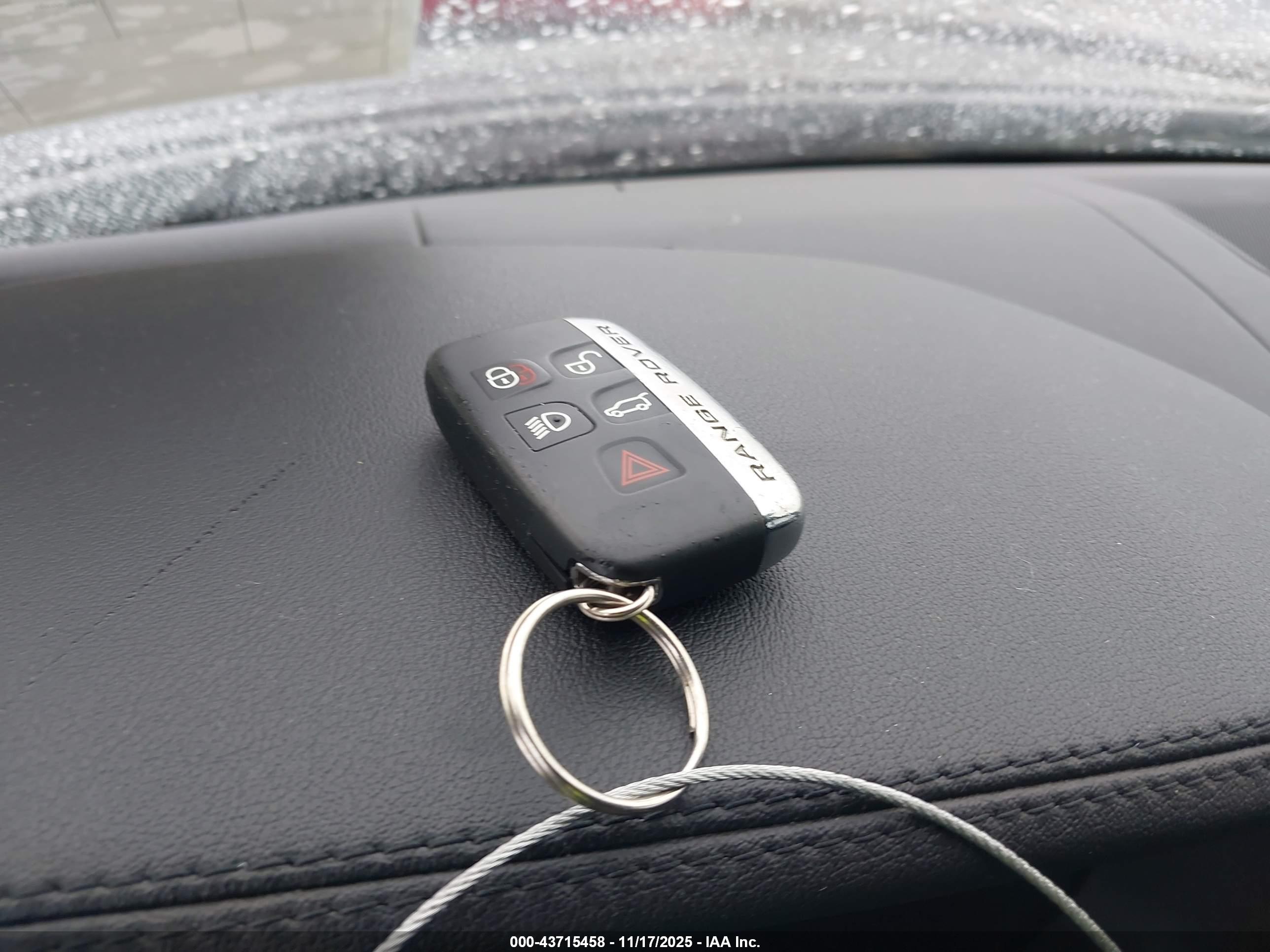 LAND ROVER image 11