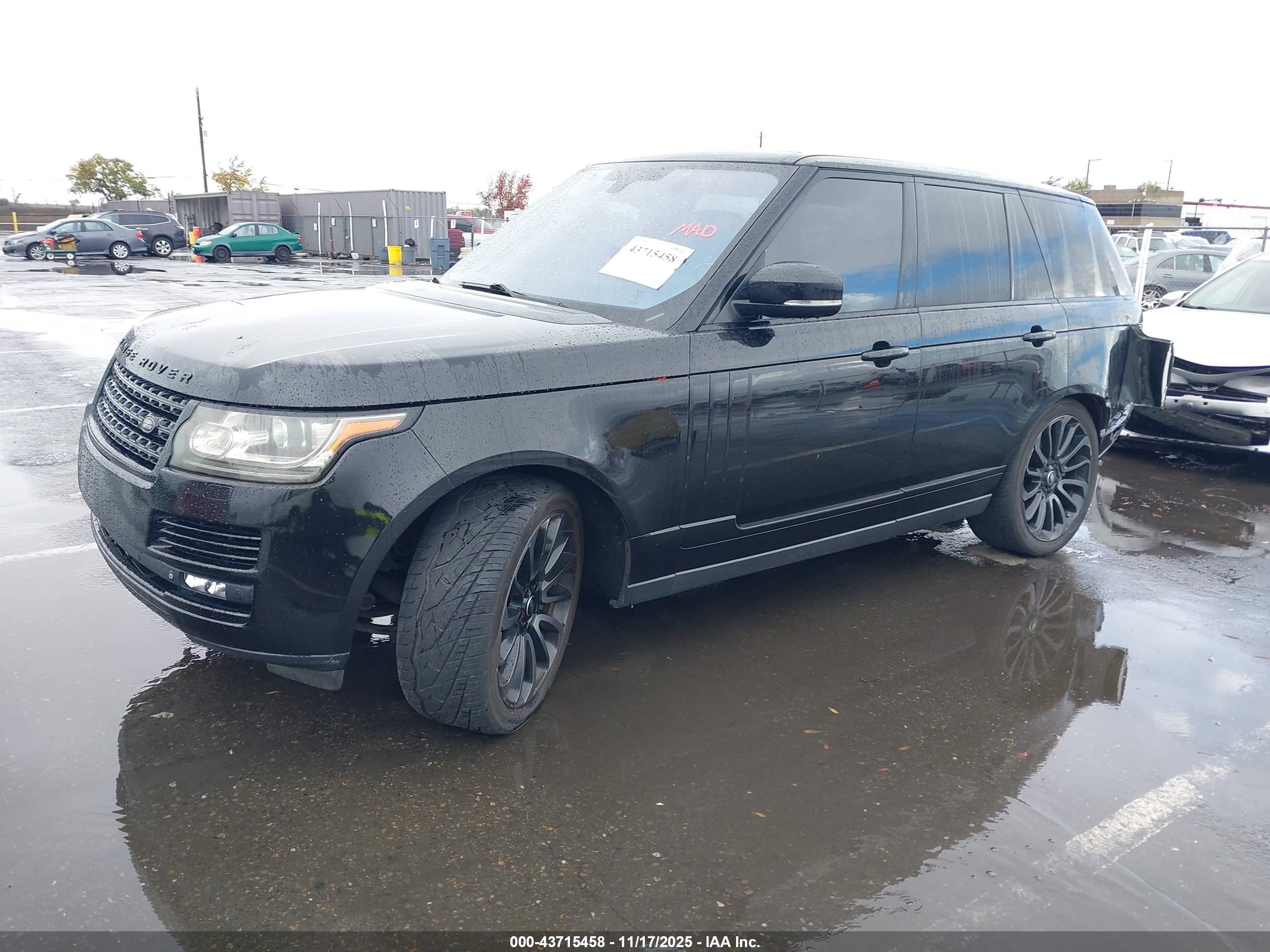 LAND ROVER image 2