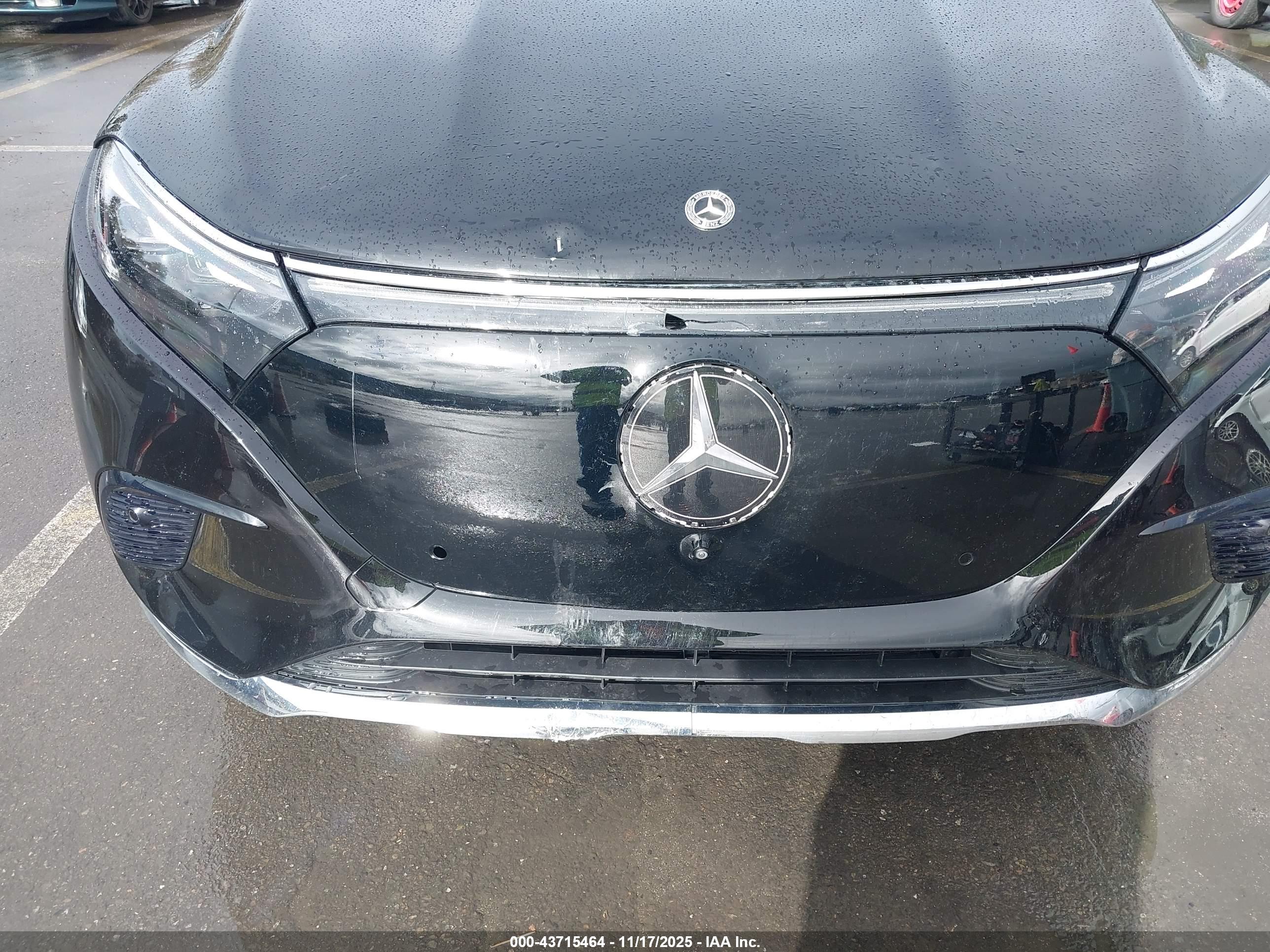 MERCEDES-BENZ EQS image 6
