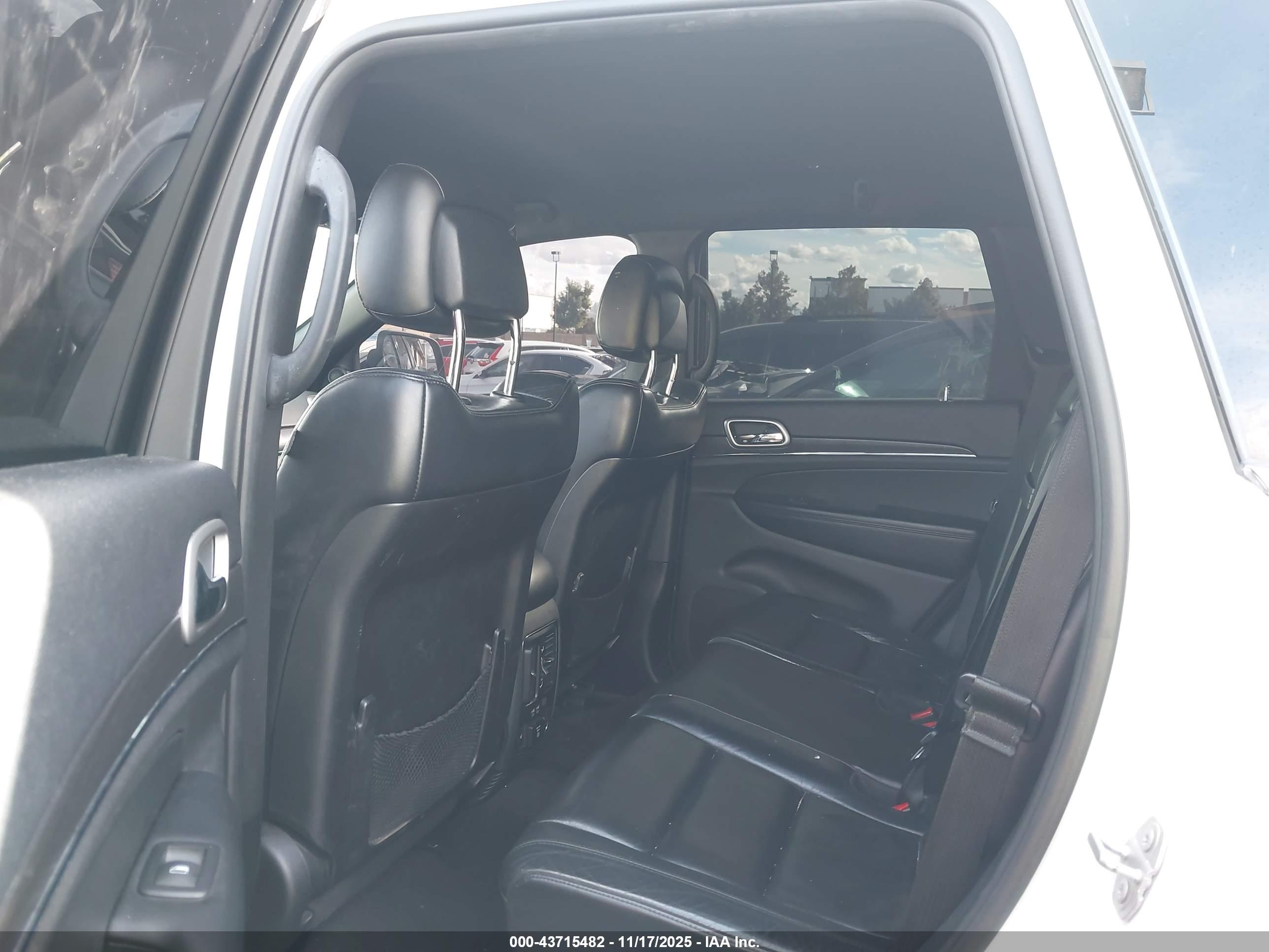 JEEP GRAND image 8