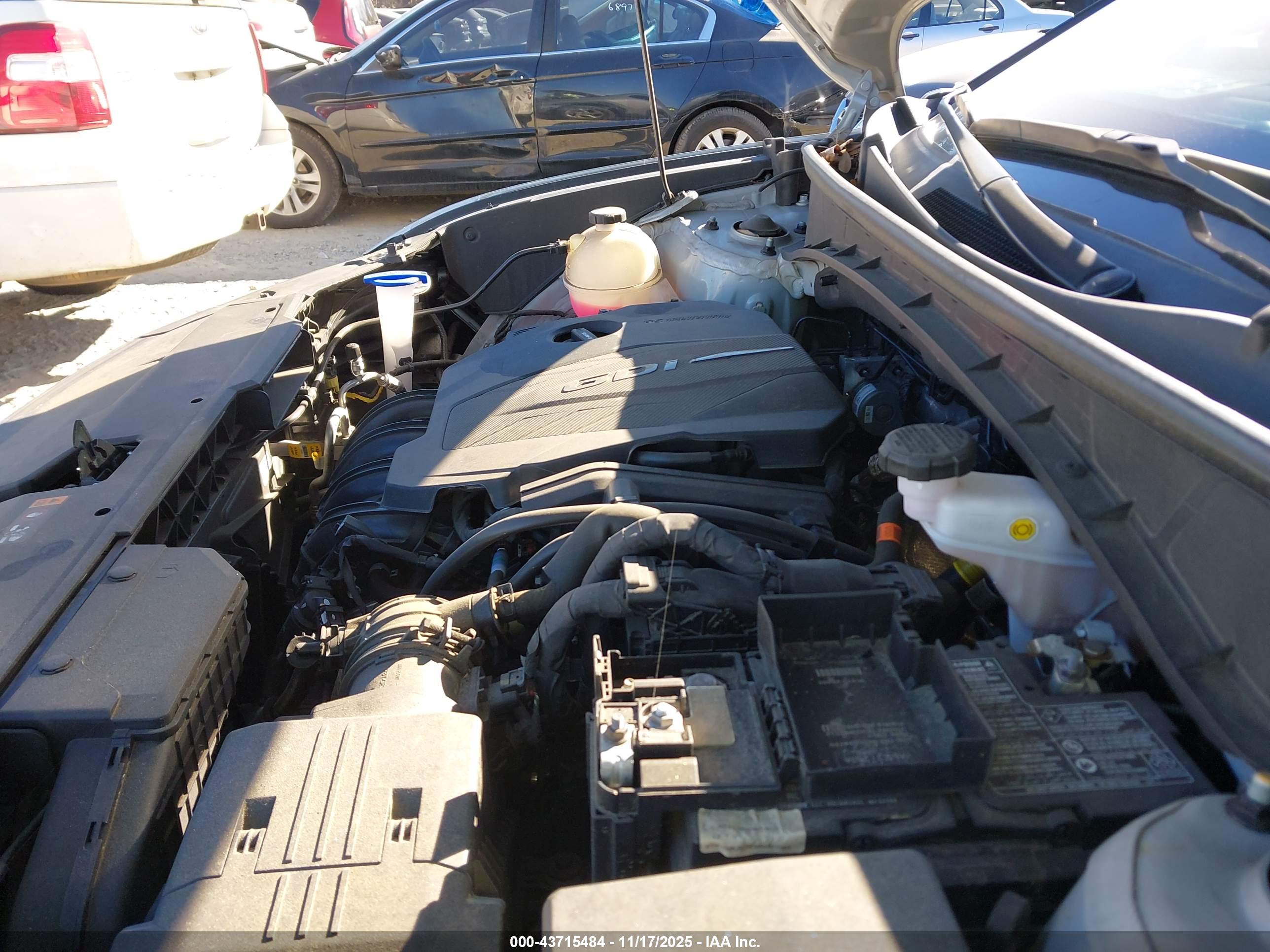 HYUNDAI TUCSON image 10