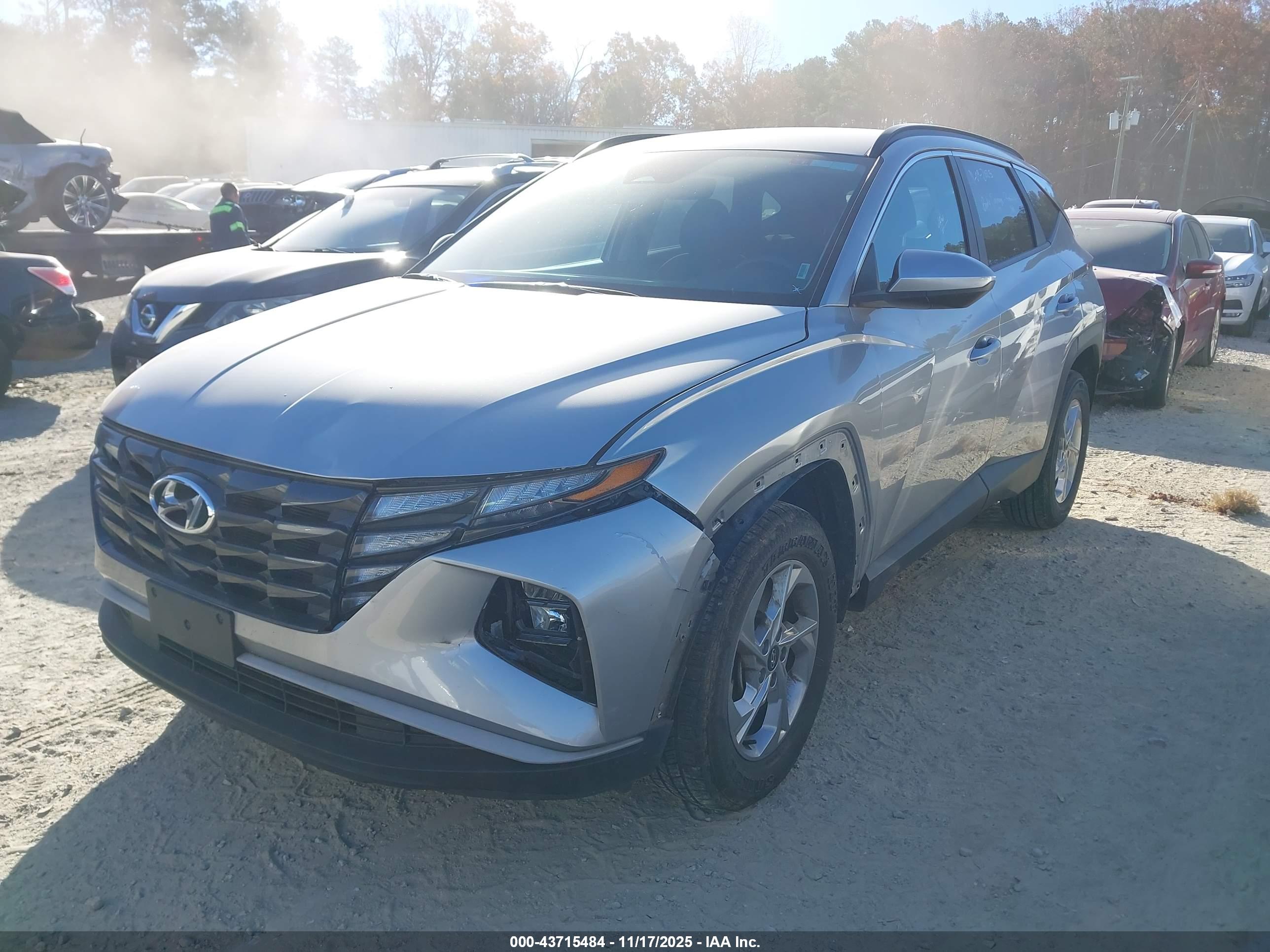 HYUNDAI TUCSON image 2