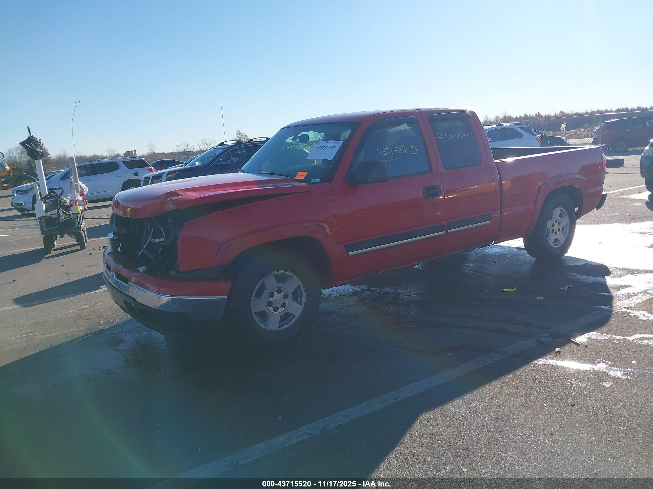 CHEVROLET SILVERADO image 2