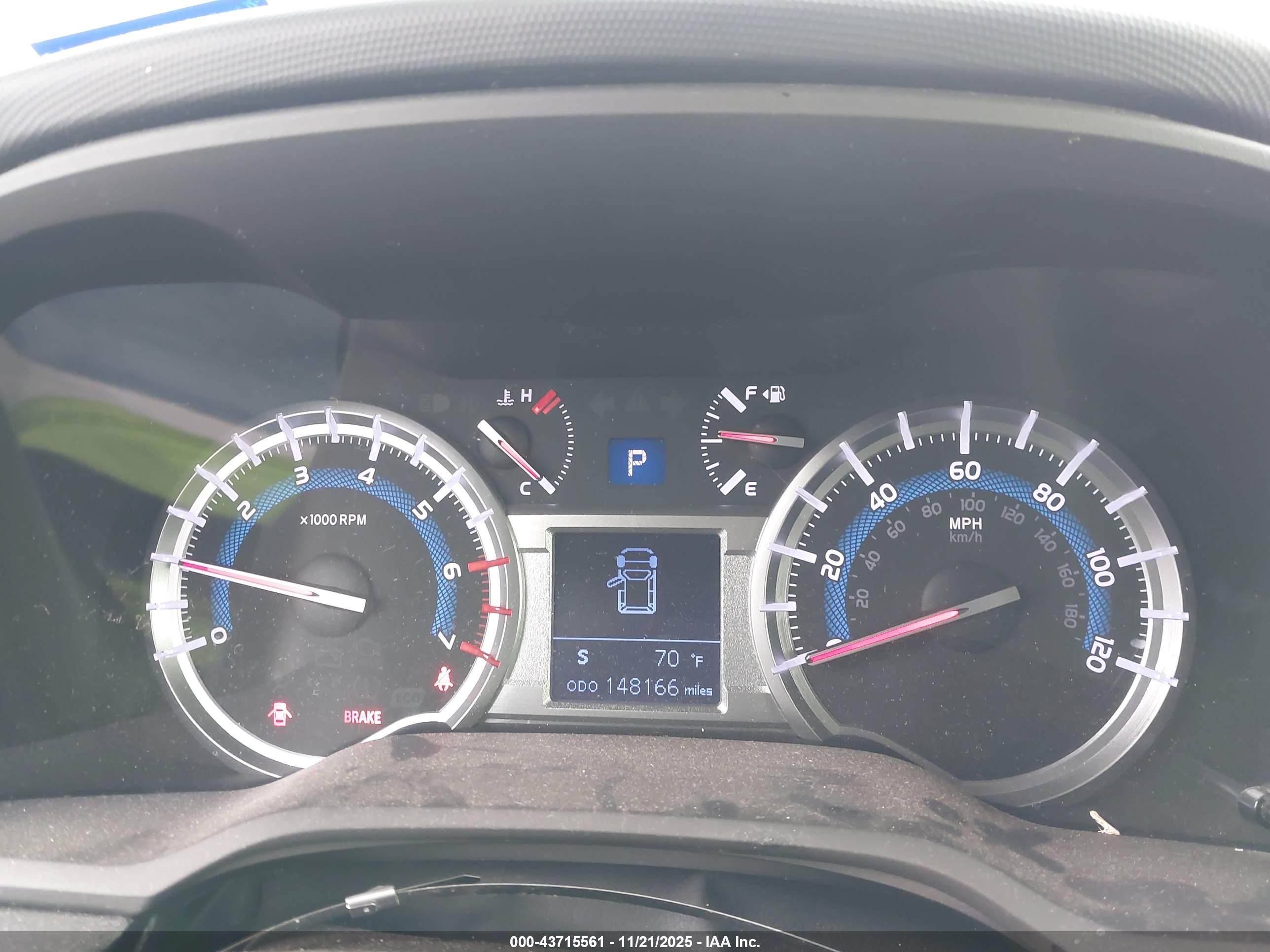 TOYOTA 4RUNNER image 7