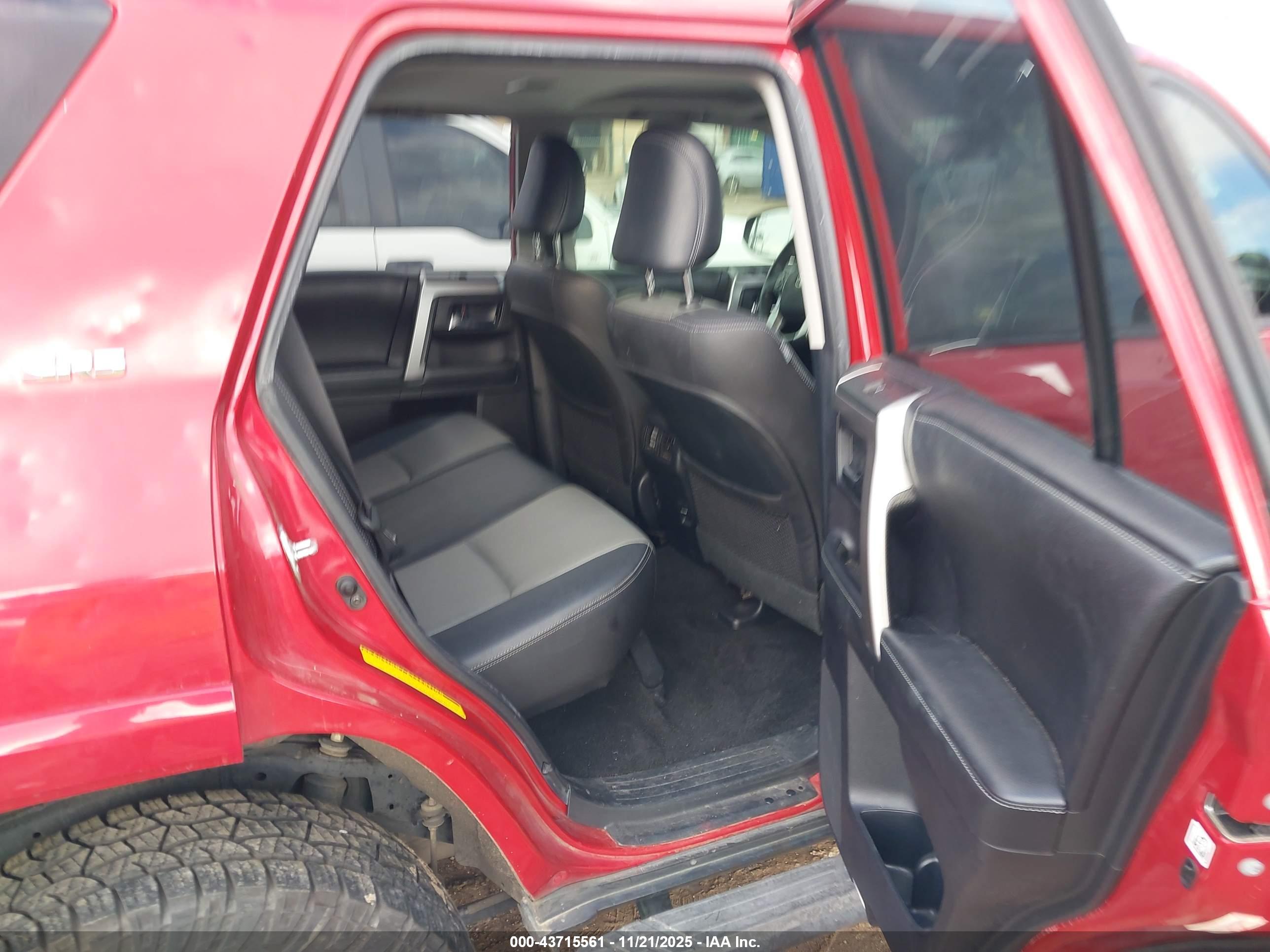 TOYOTA 4RUNNER image 8