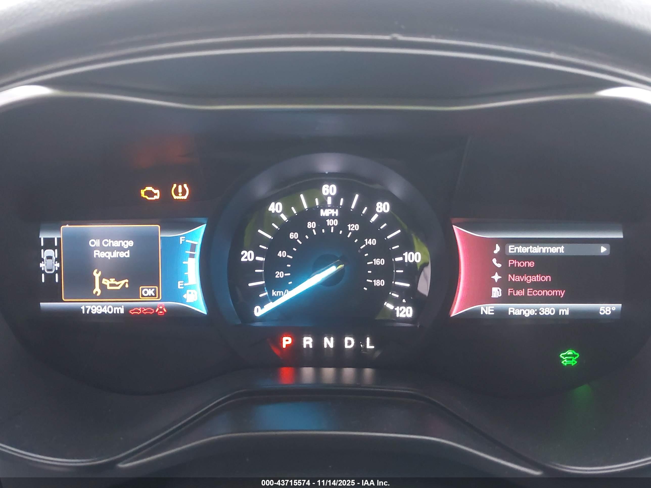 FORD FUSION image 7