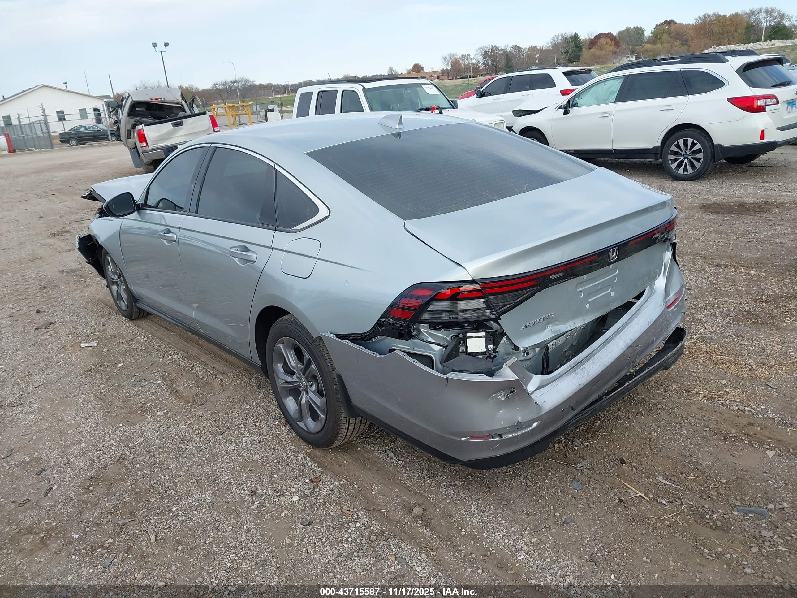 HONDA ACCORD image 3
