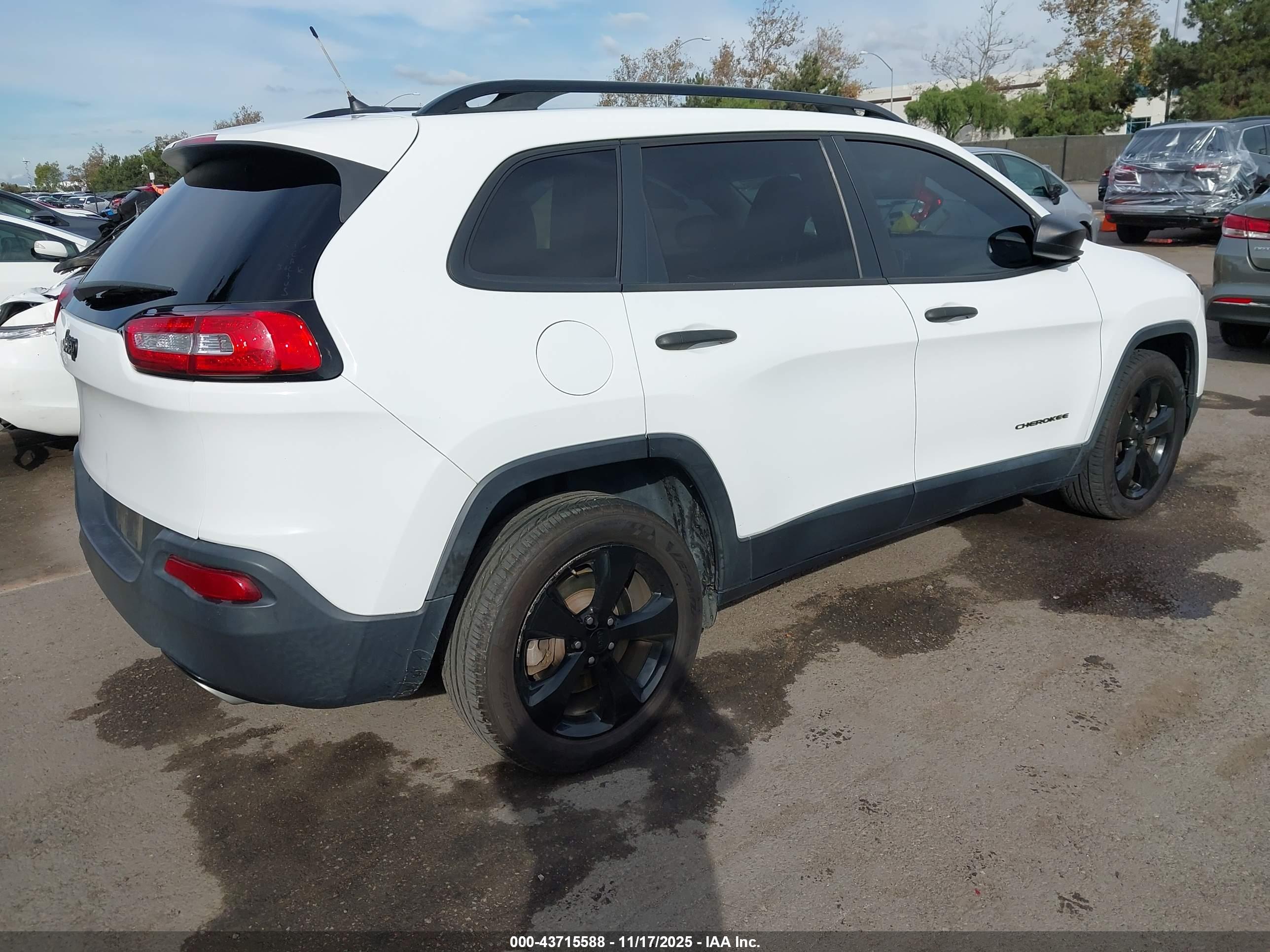 JEEP CHEROKEE image 4