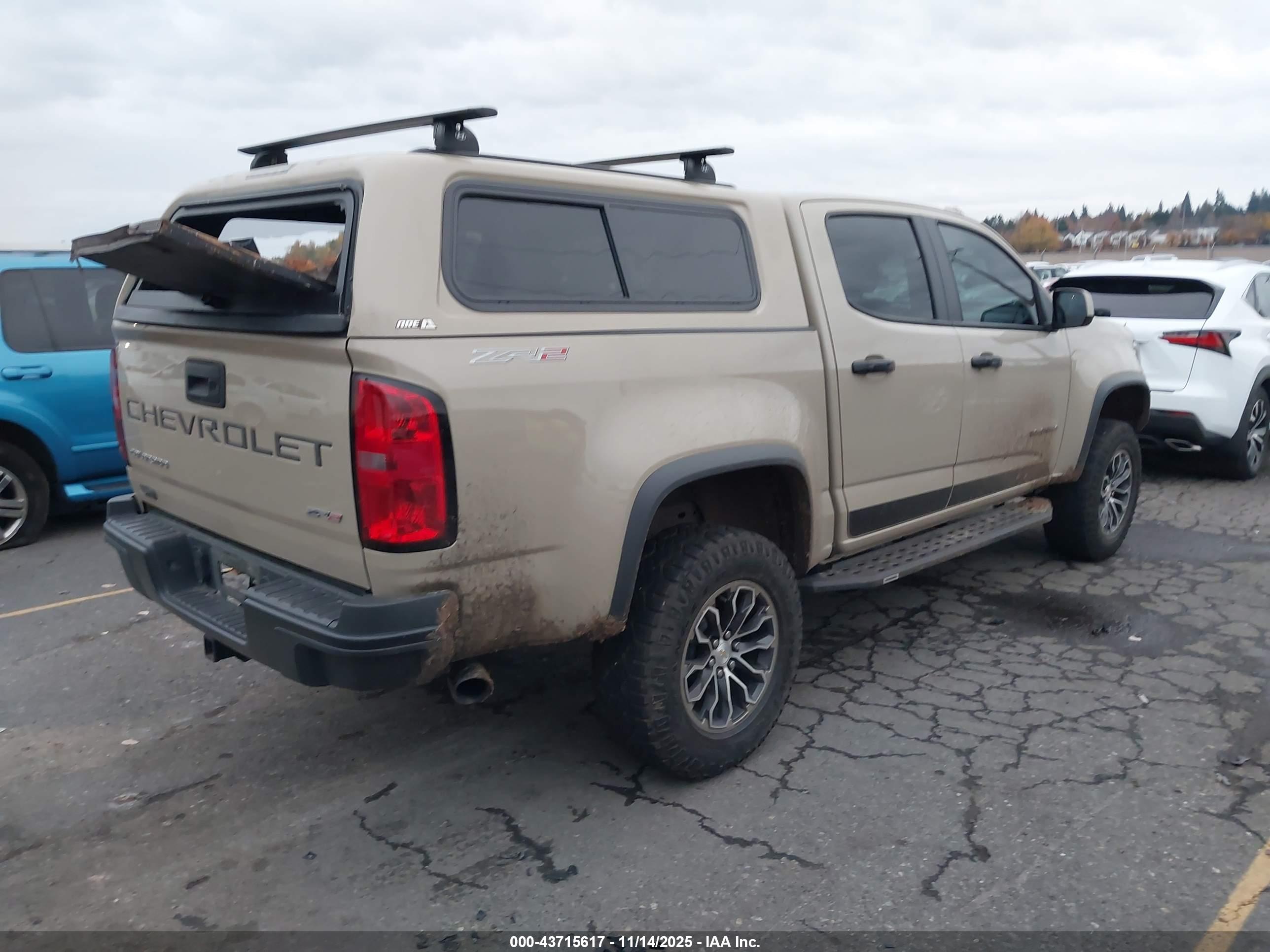 CHEVROLET COLORADO image 4