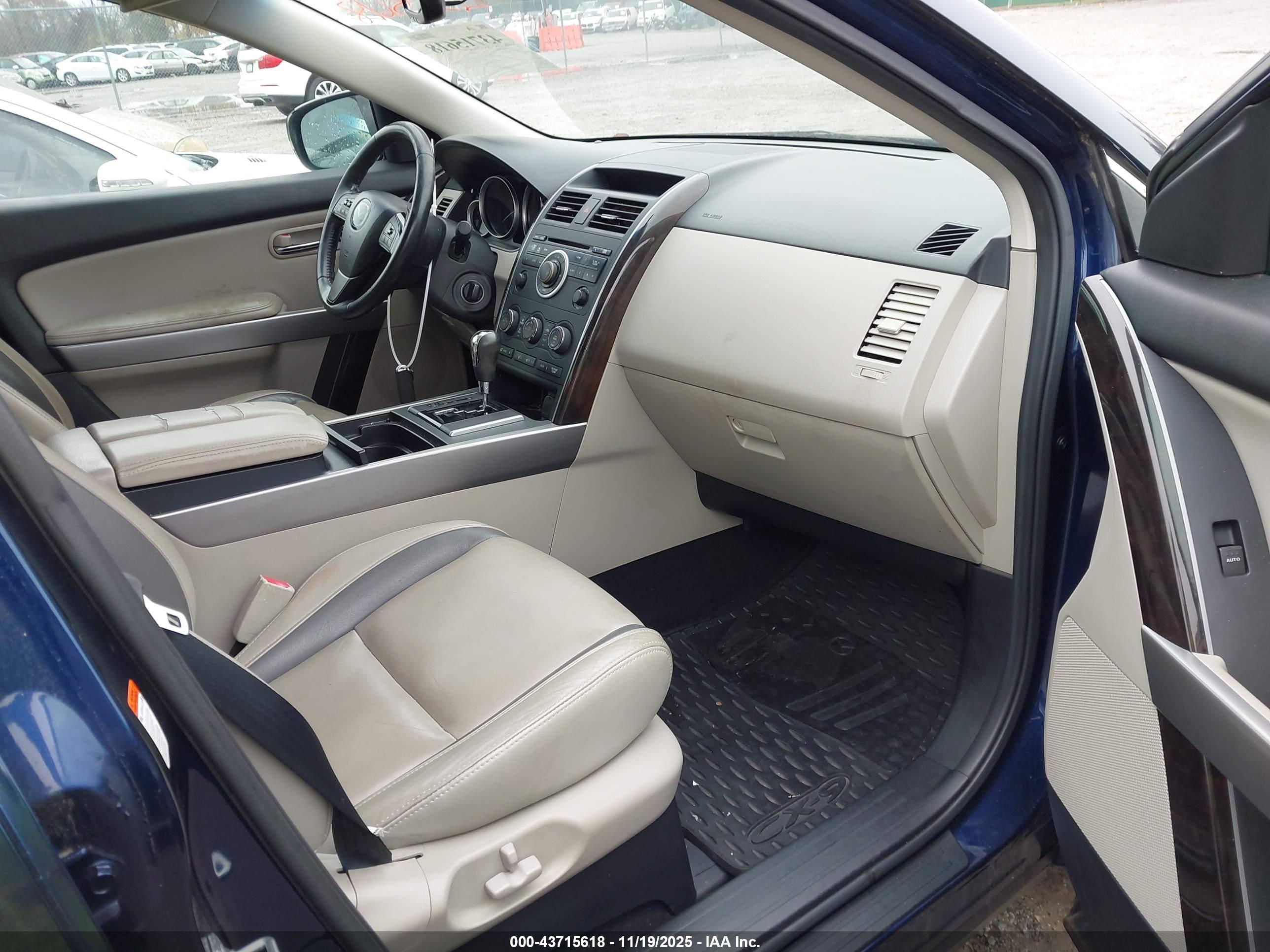 MAZDA CX-9 image 5