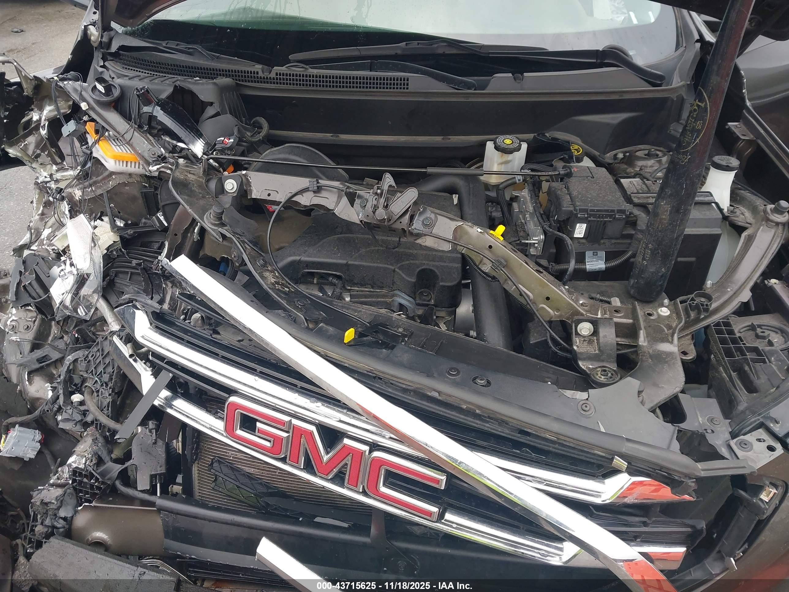 GMC TERRAIN image 10