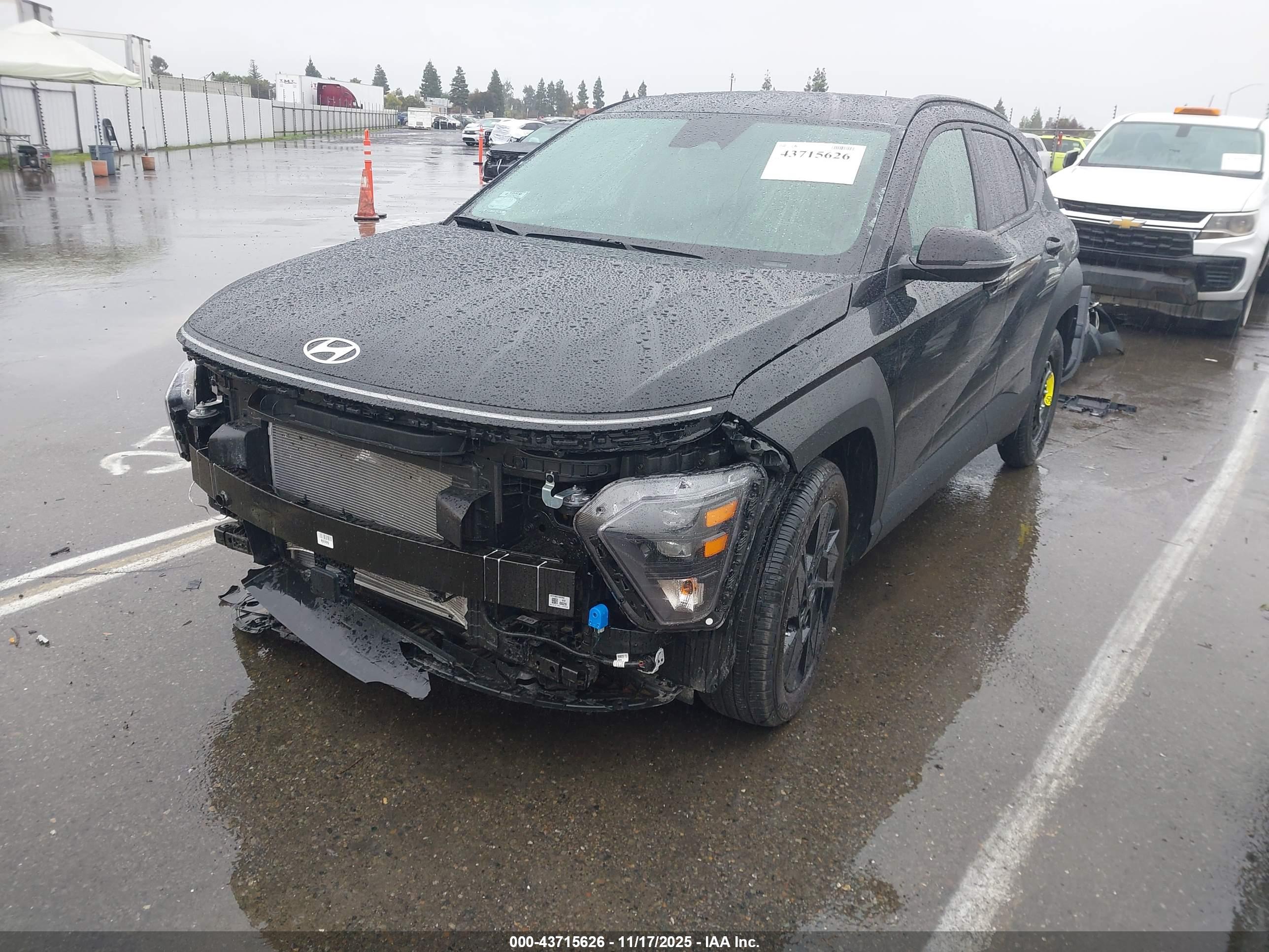HYUNDAI KONA image 2