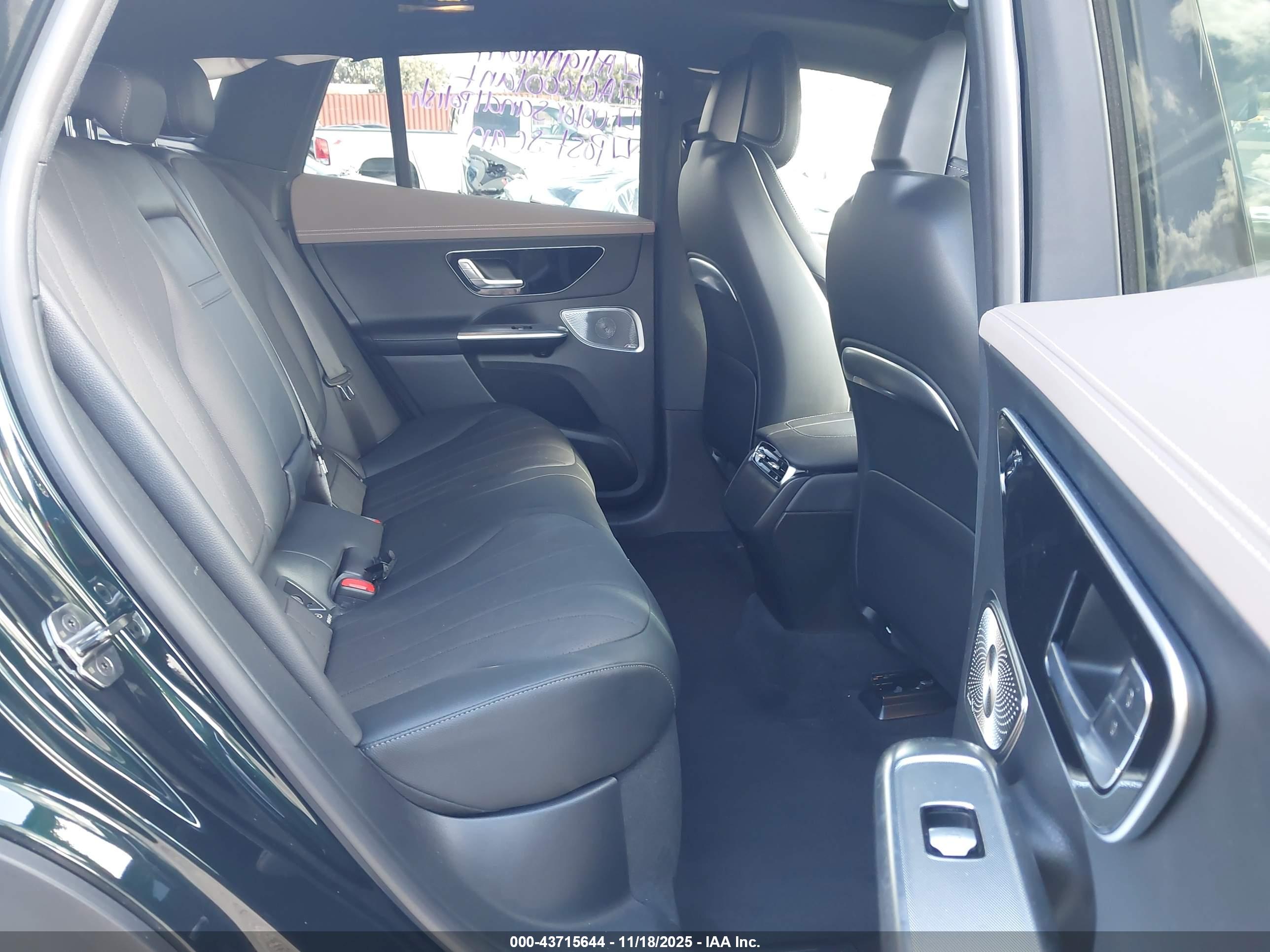 MERCEDES-BENZ EQE image 8