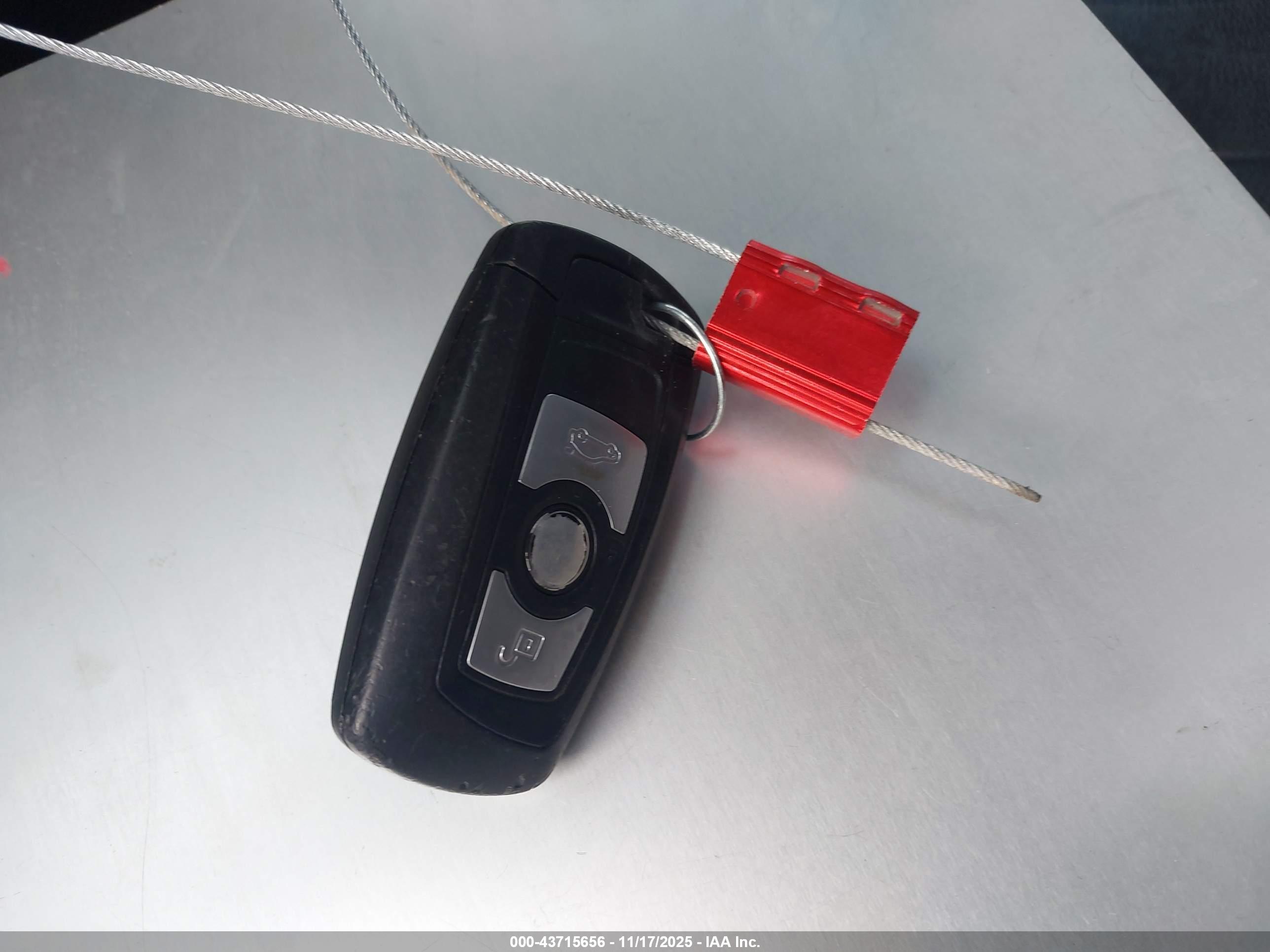BMW 328I image 11