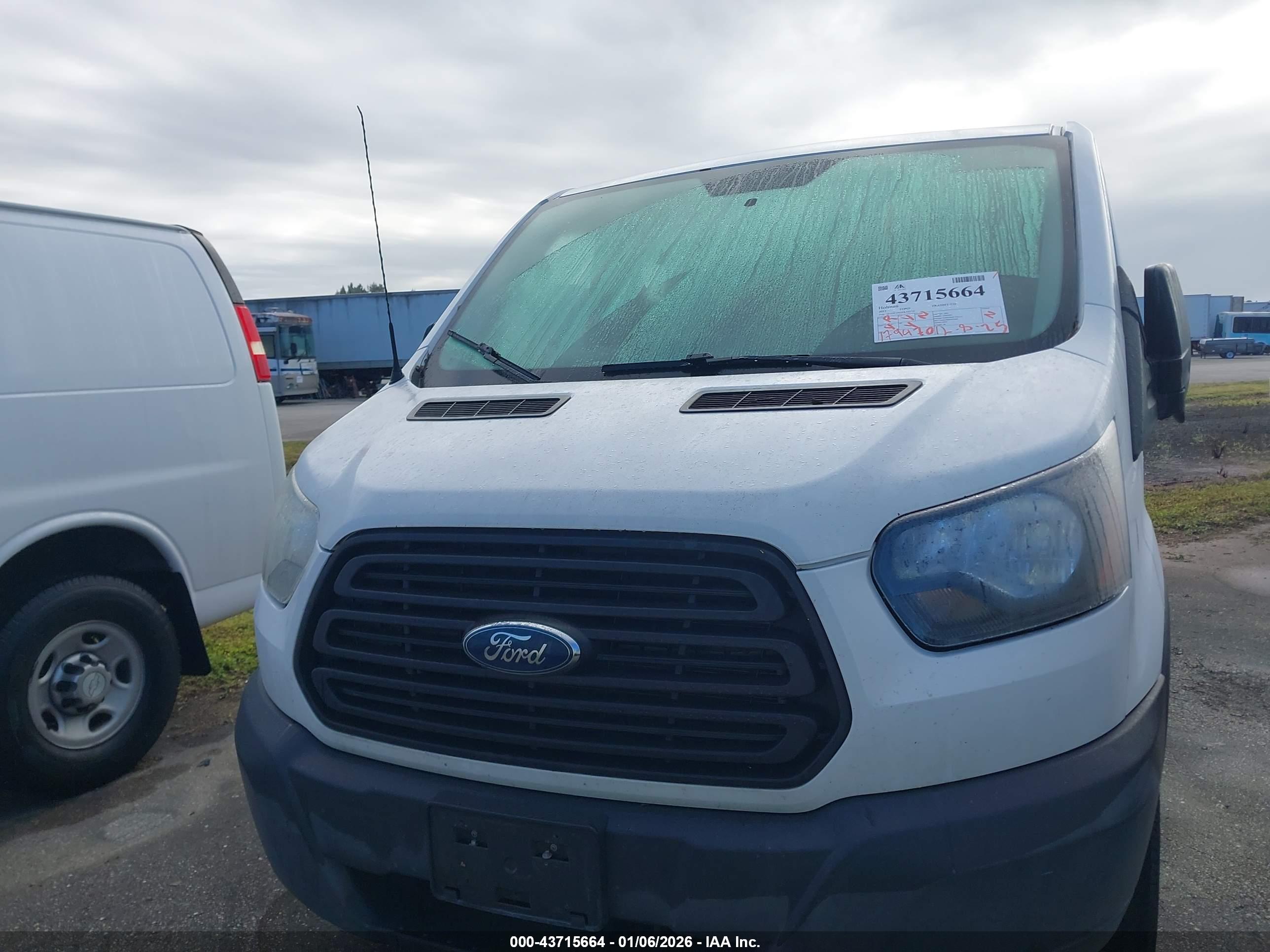 FORD TRANSIT-350 image 6