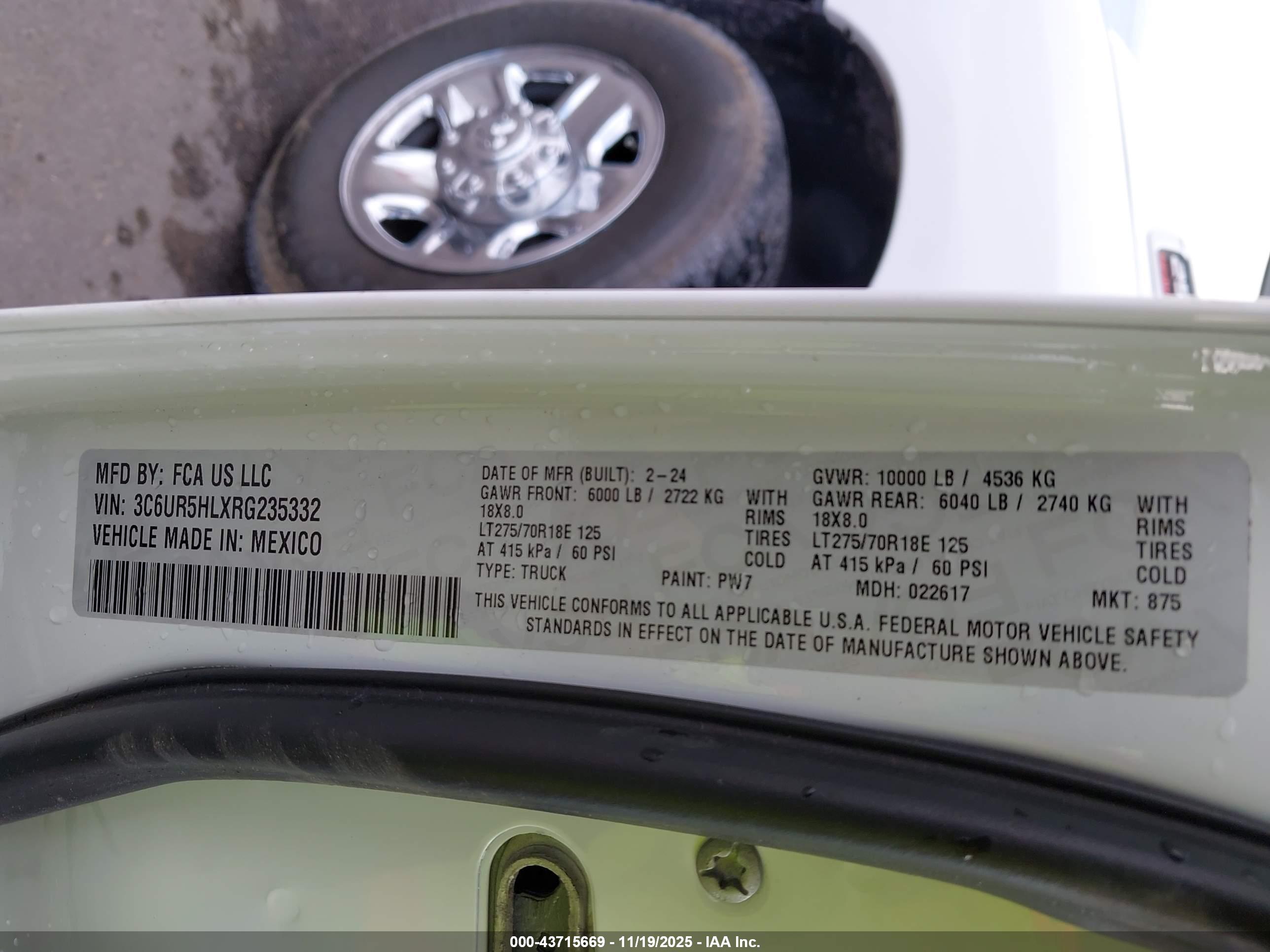 RAM 2500 image 9