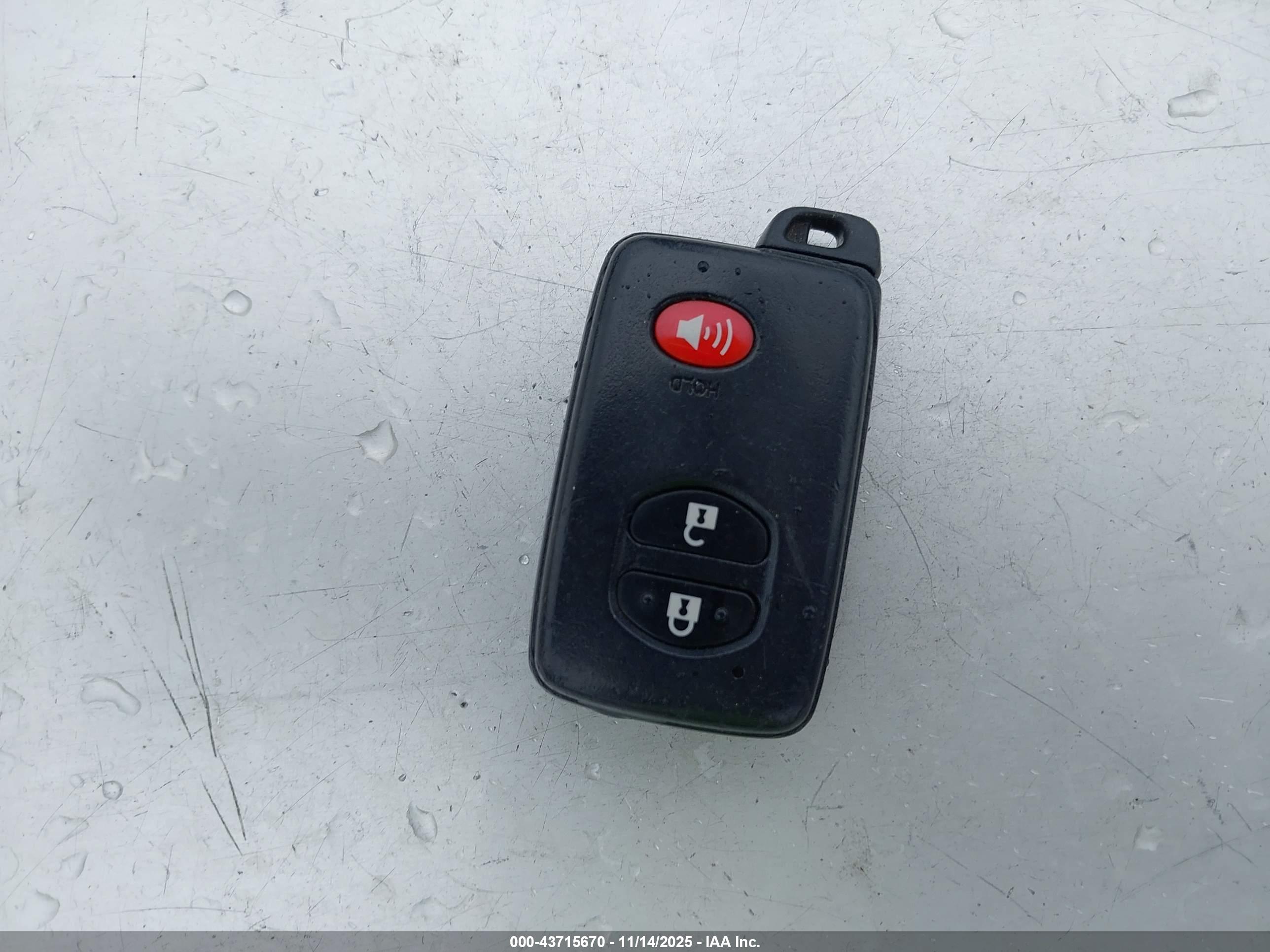 TOYOTA PRIUS image 11