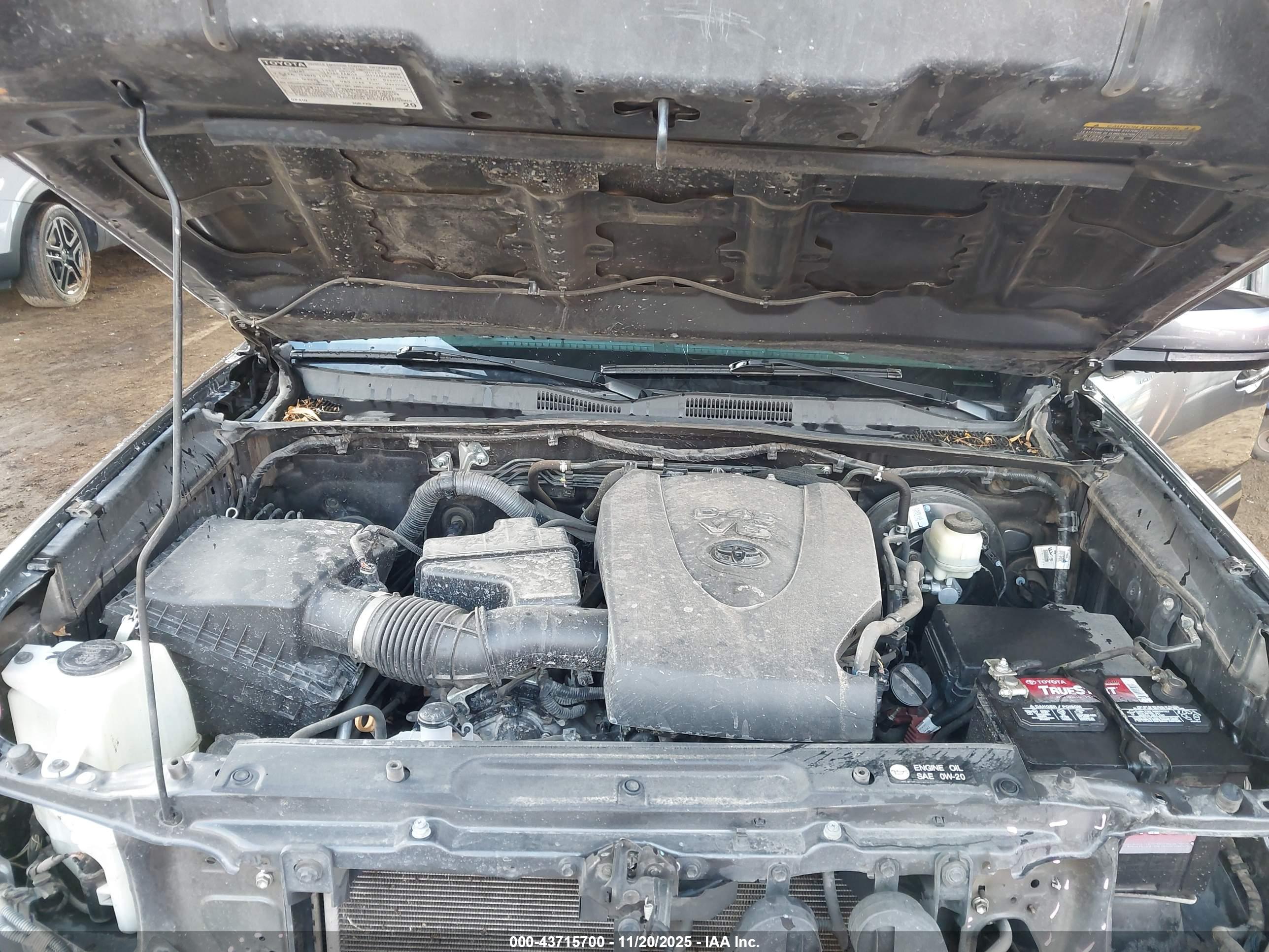 TOYOTA TACOMA image 10