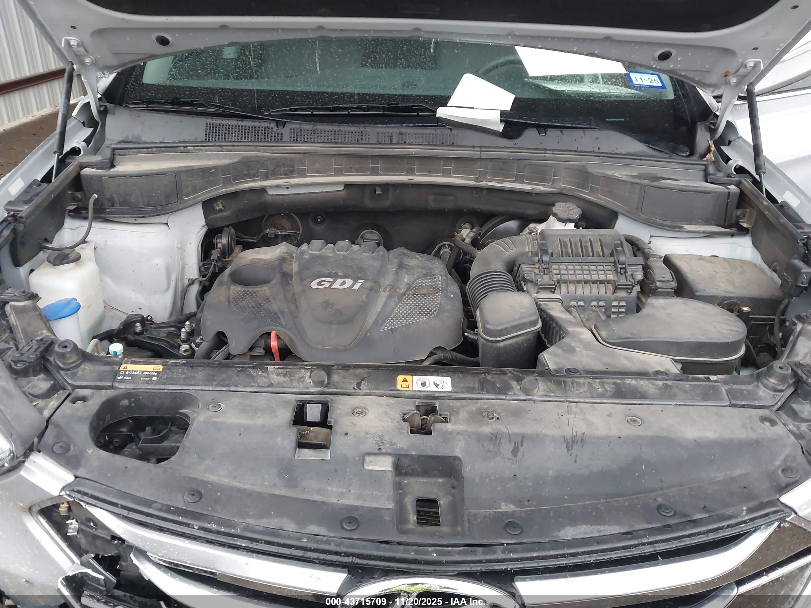HYUNDAI SANTA image 10