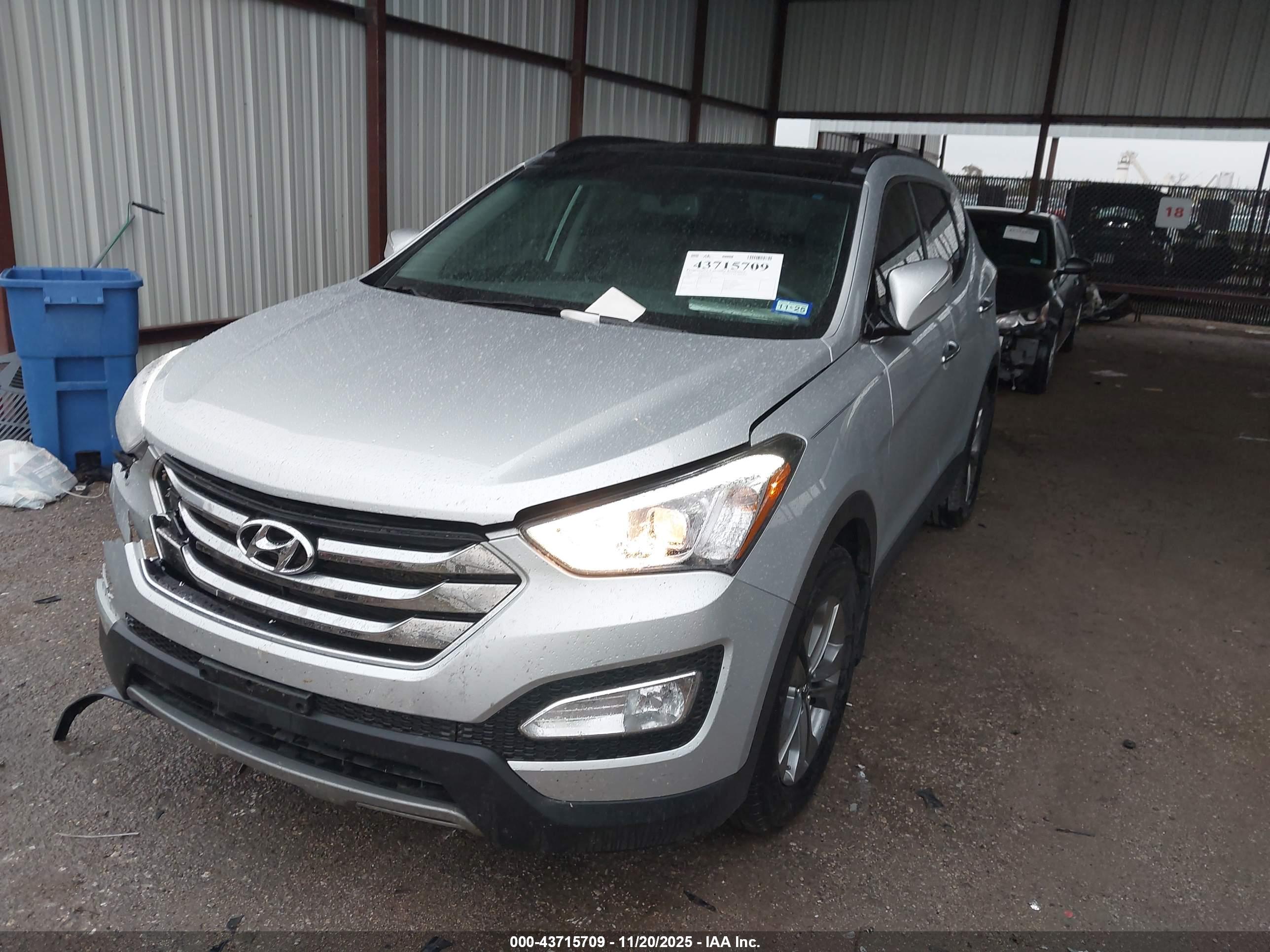 HYUNDAI SANTA image 2