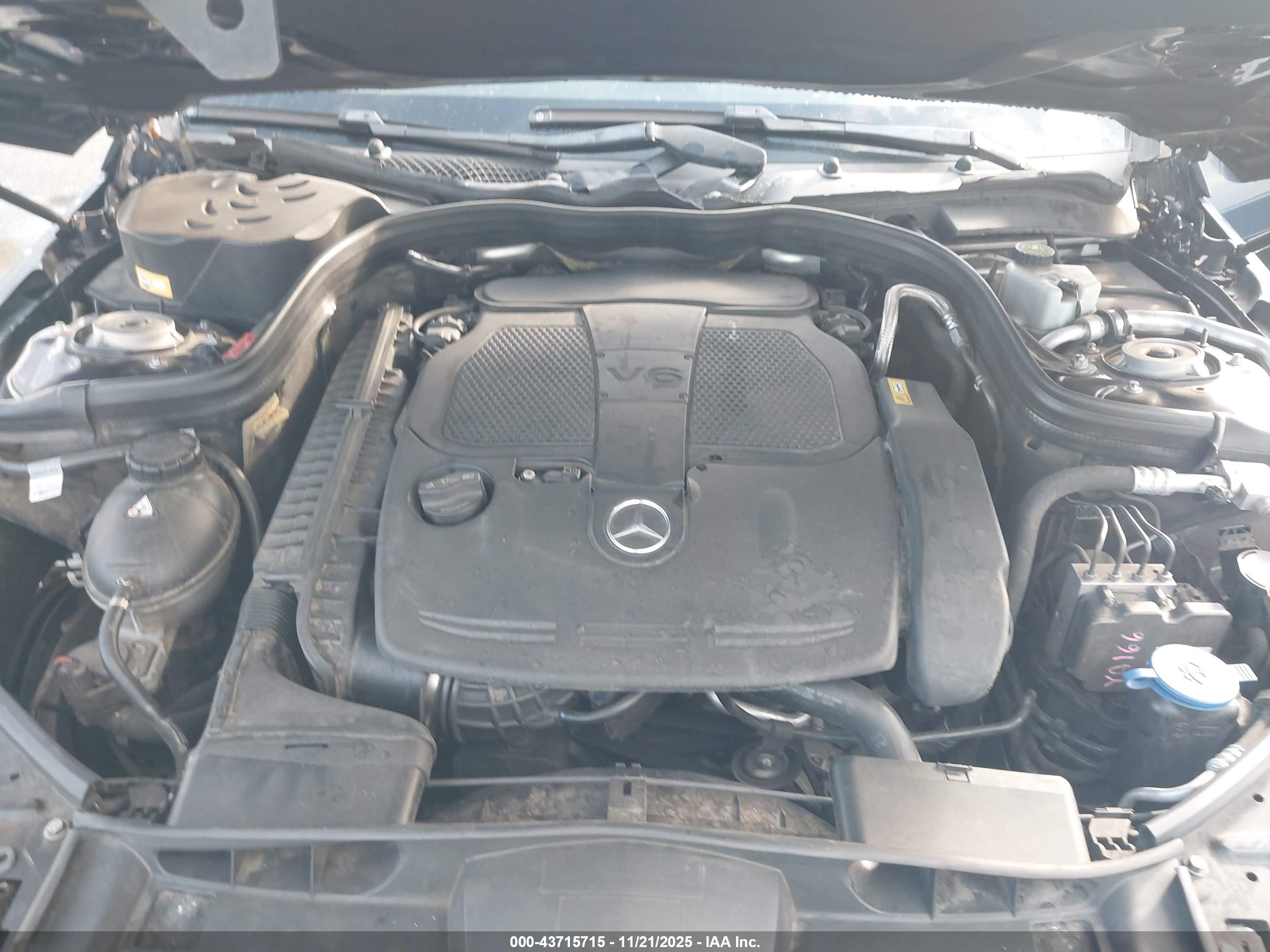 MERCEDES-BENZ E image 10