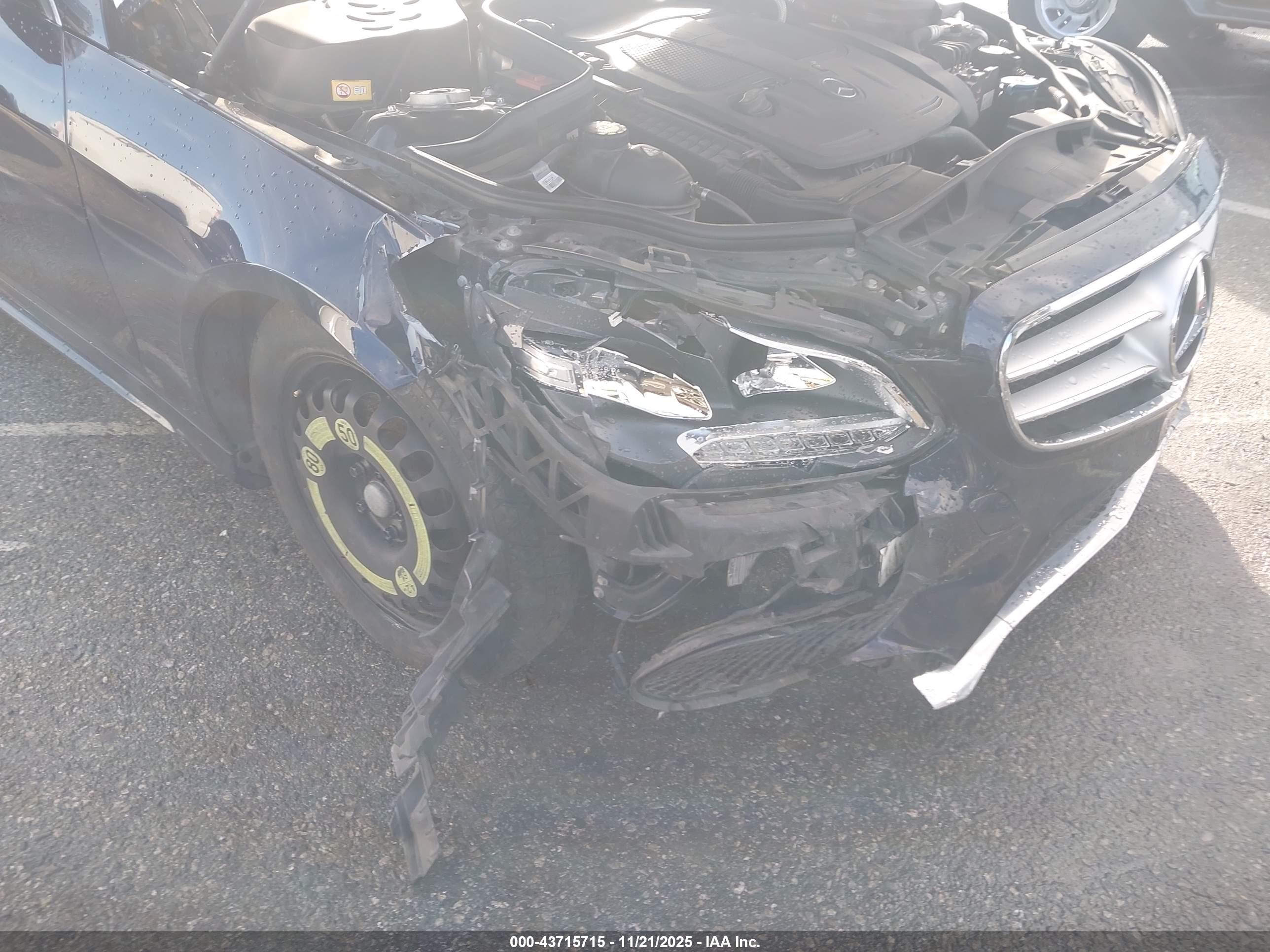 MERCEDES-BENZ E image 6