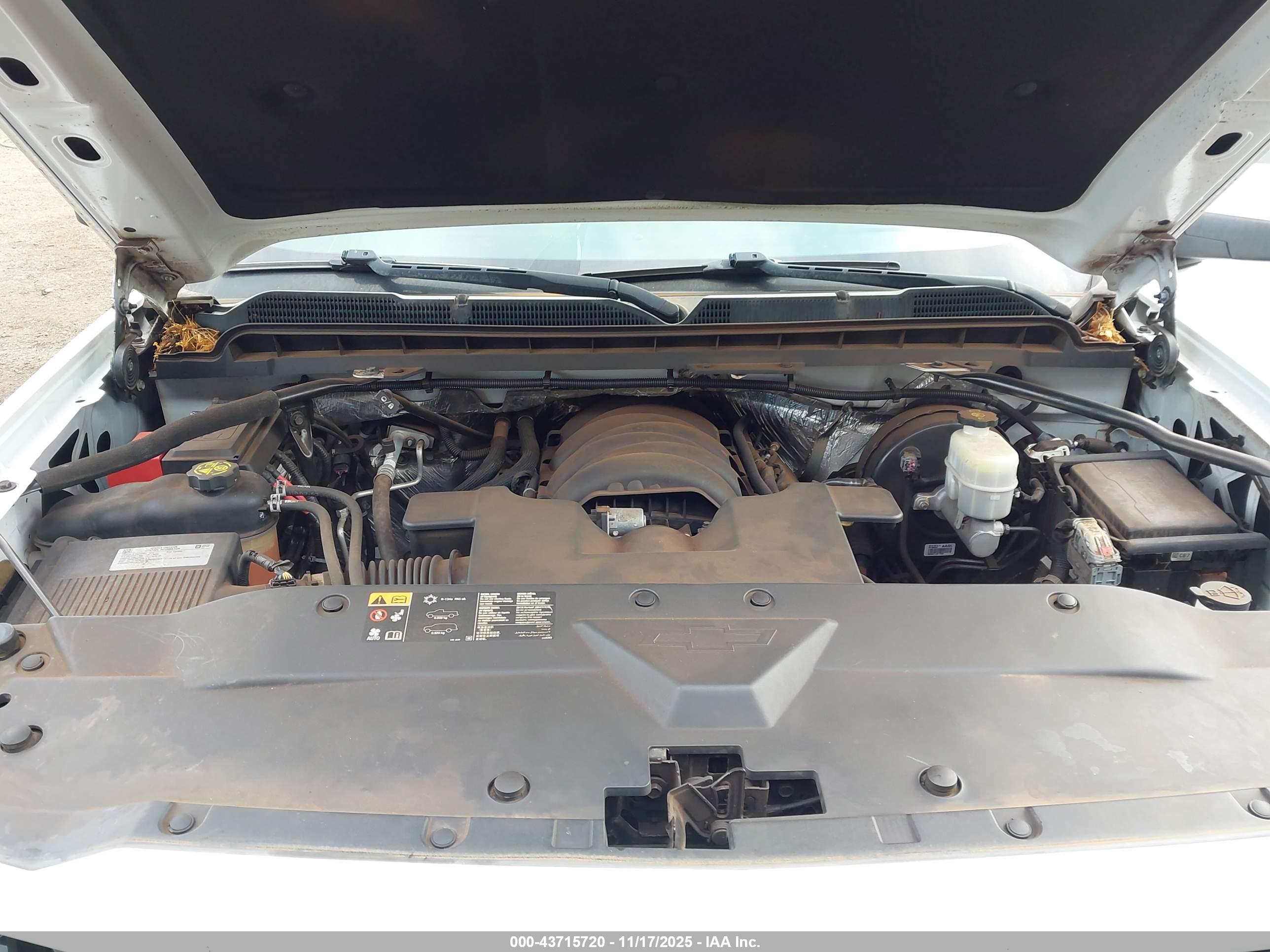 CHEVROLET SILVERADO image 10