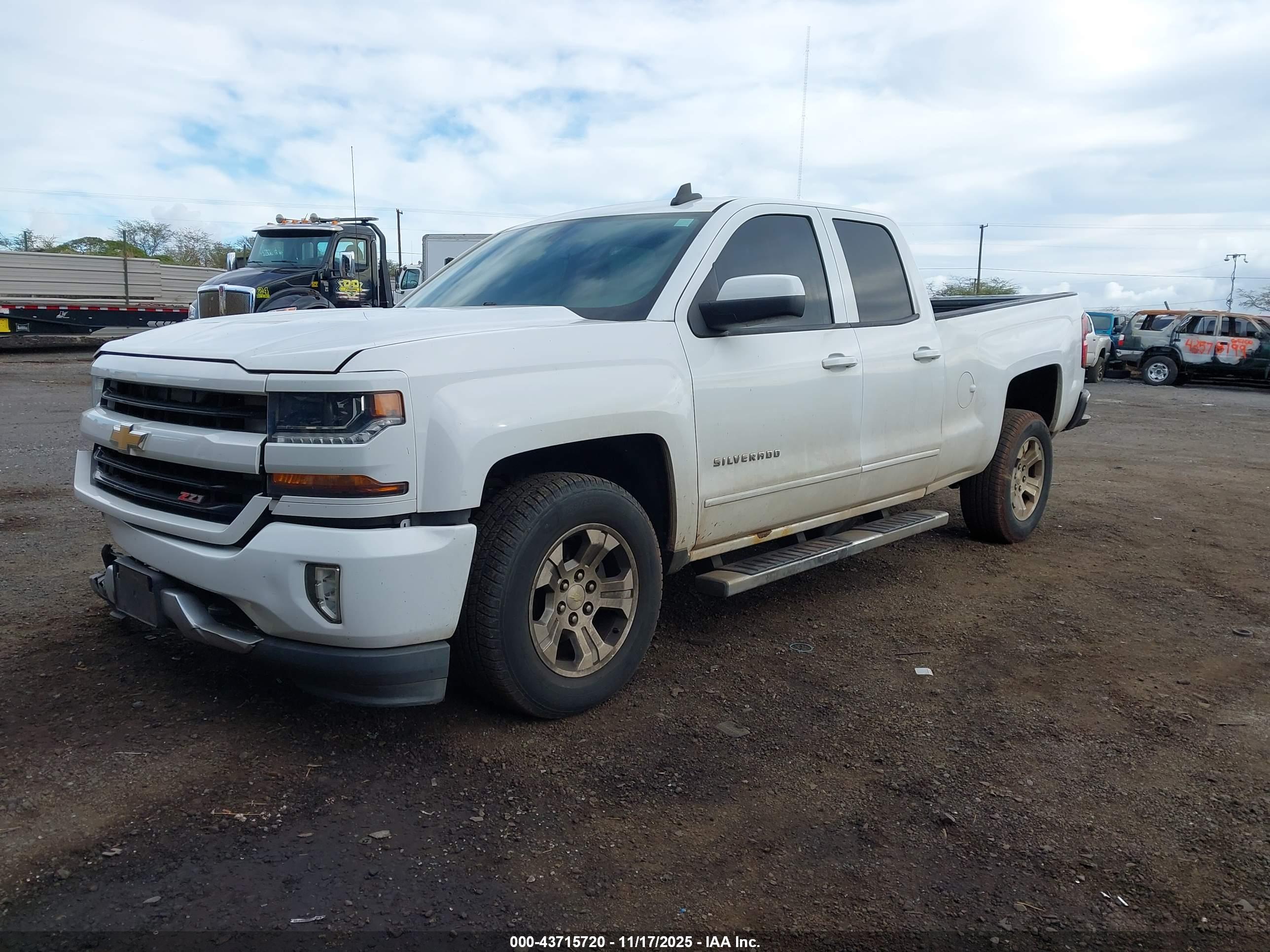 CHEVROLET SILVERADO image 2