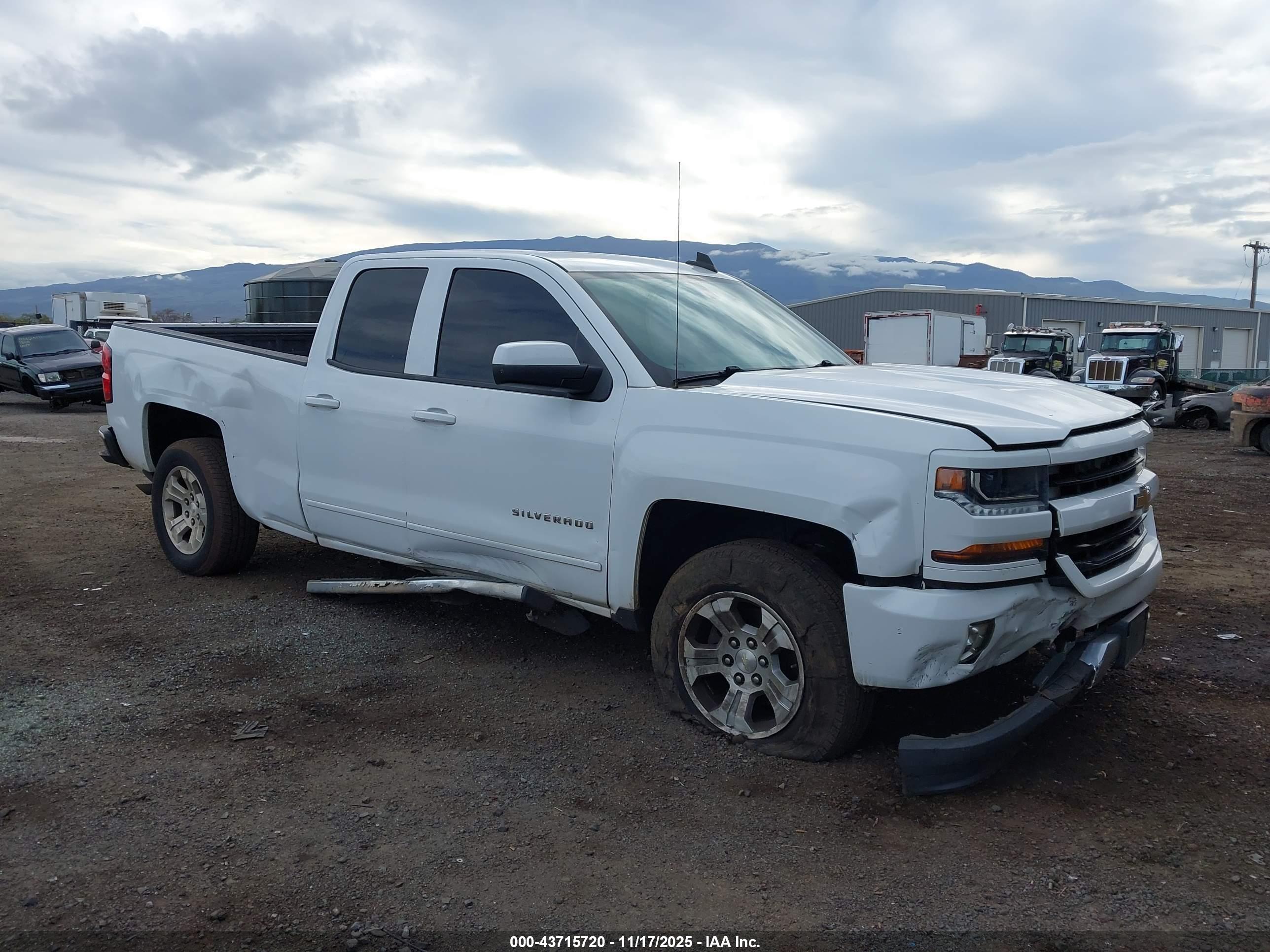 CHEVROLET SILVERADO image 6