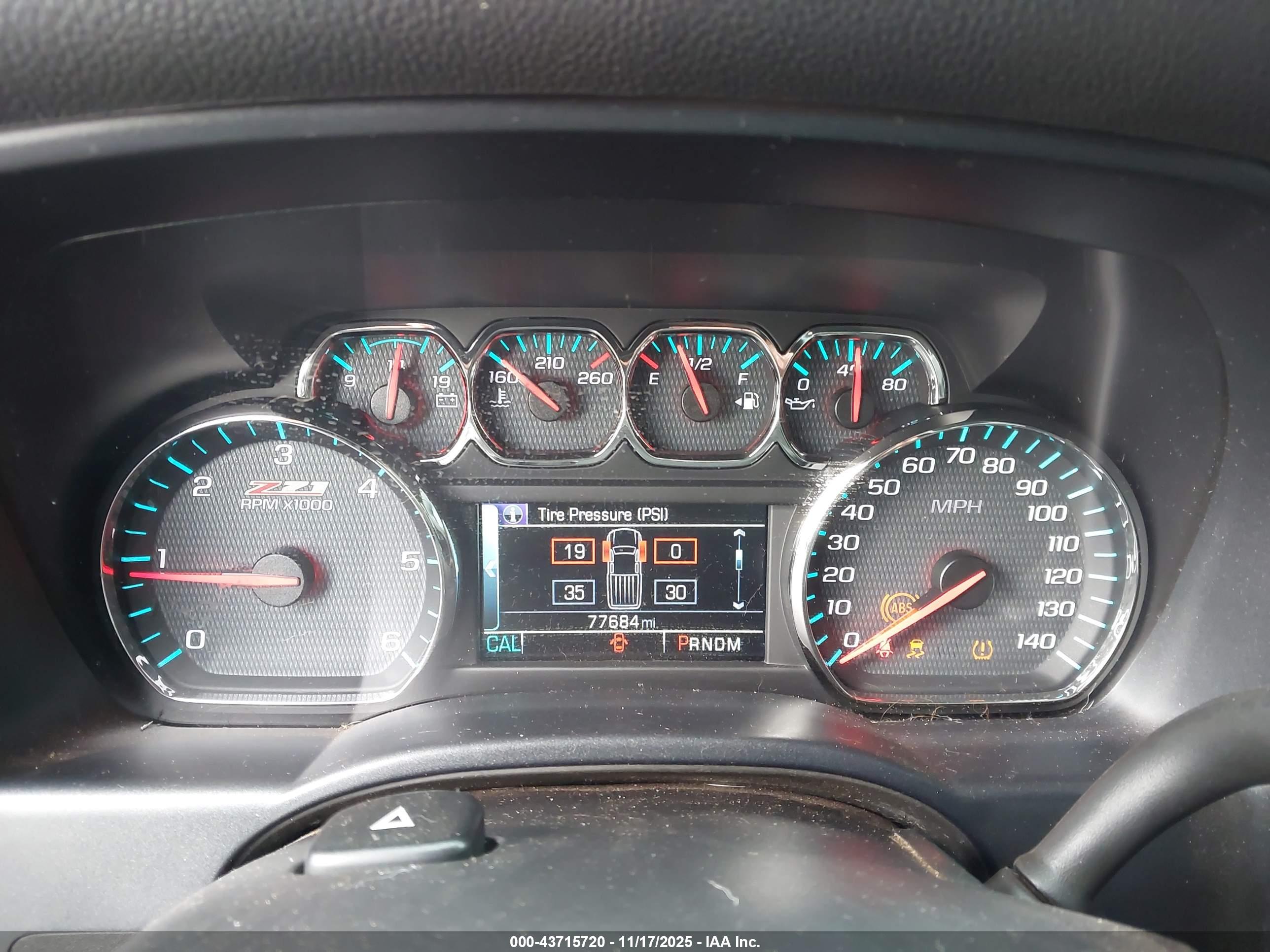 CHEVROLET SILVERADO image 7