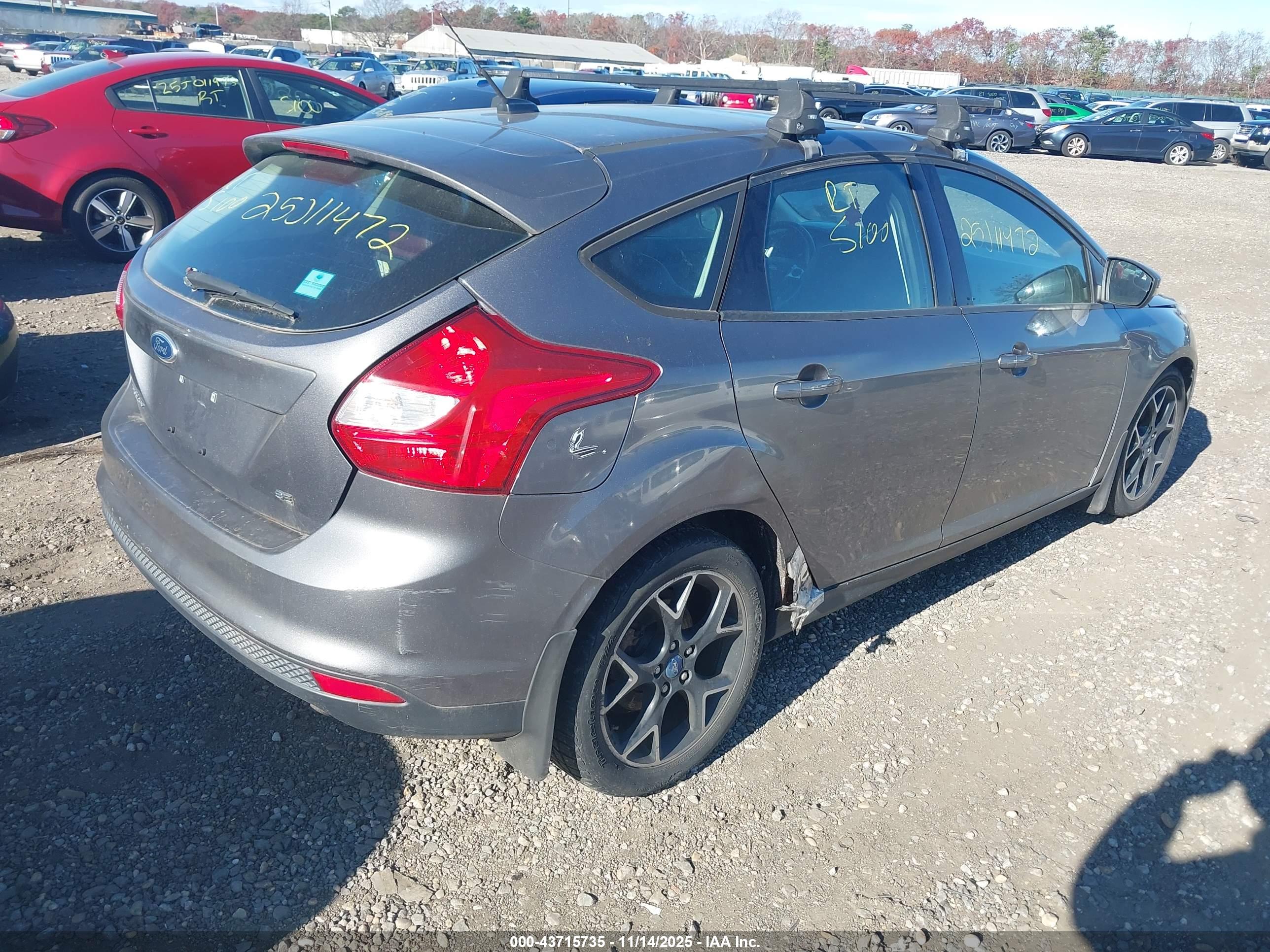 FORD FOCUS image 4
