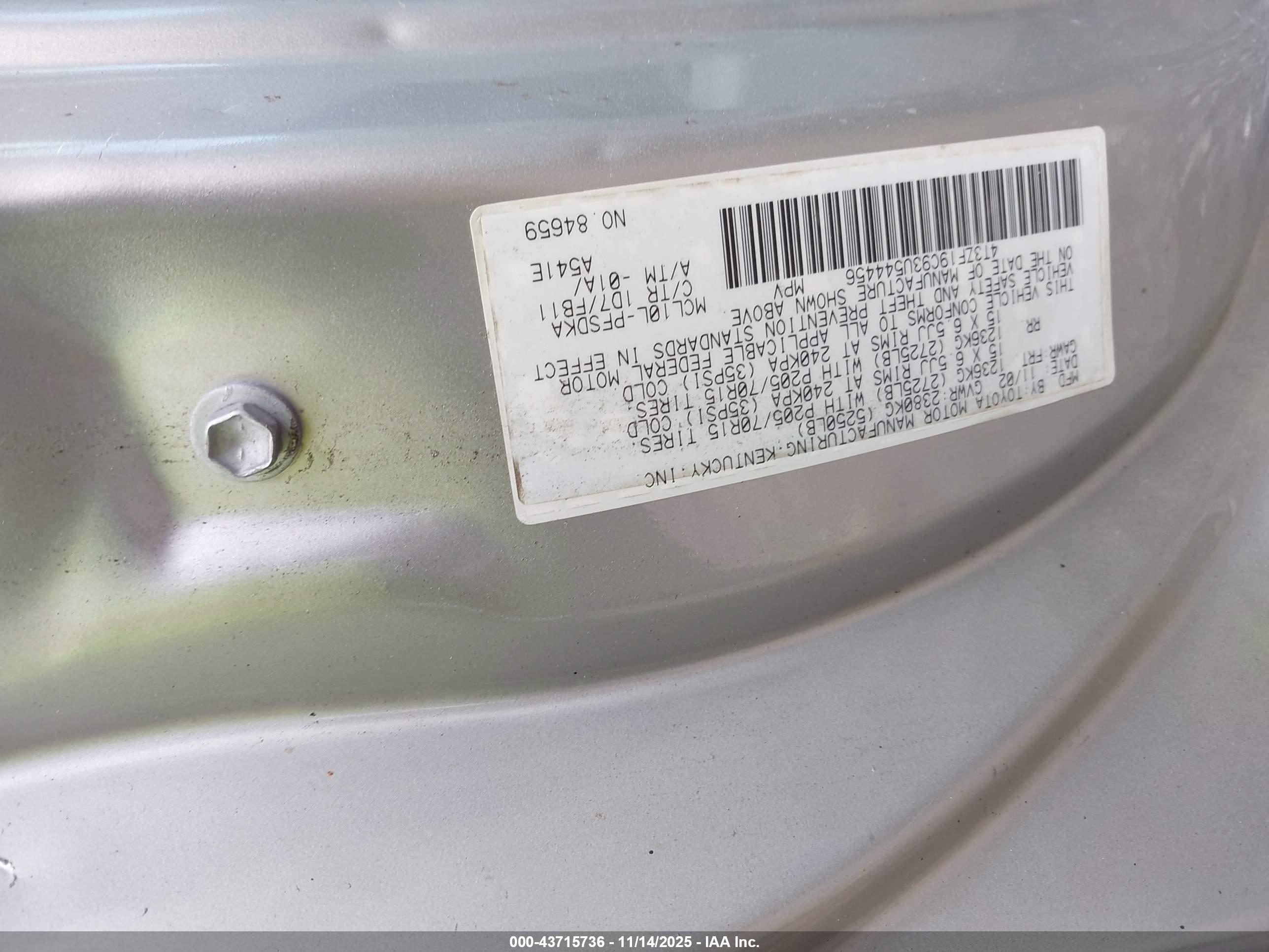 TOYOTA SIENNA image 9