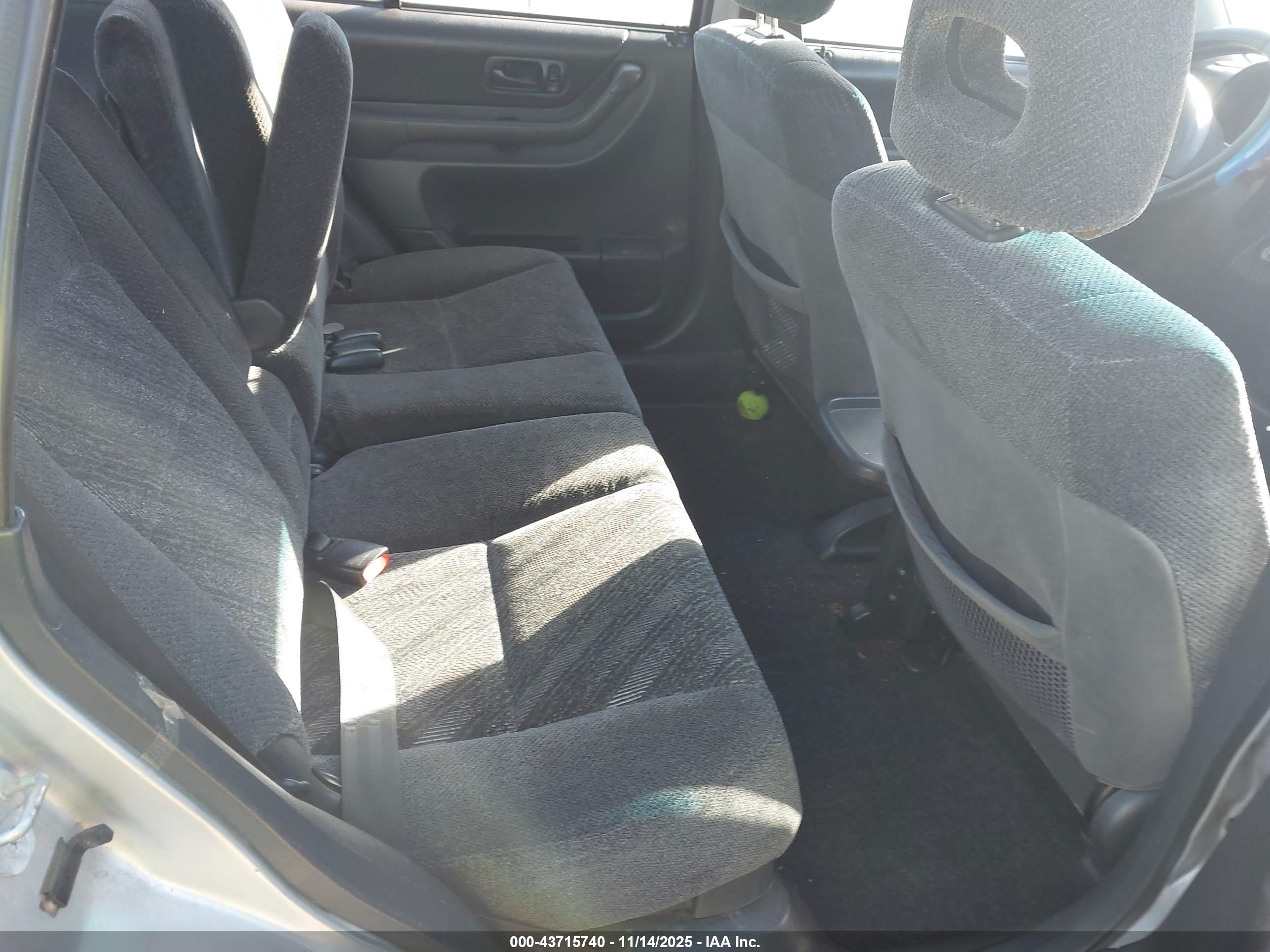 HONDA CR-V image 8