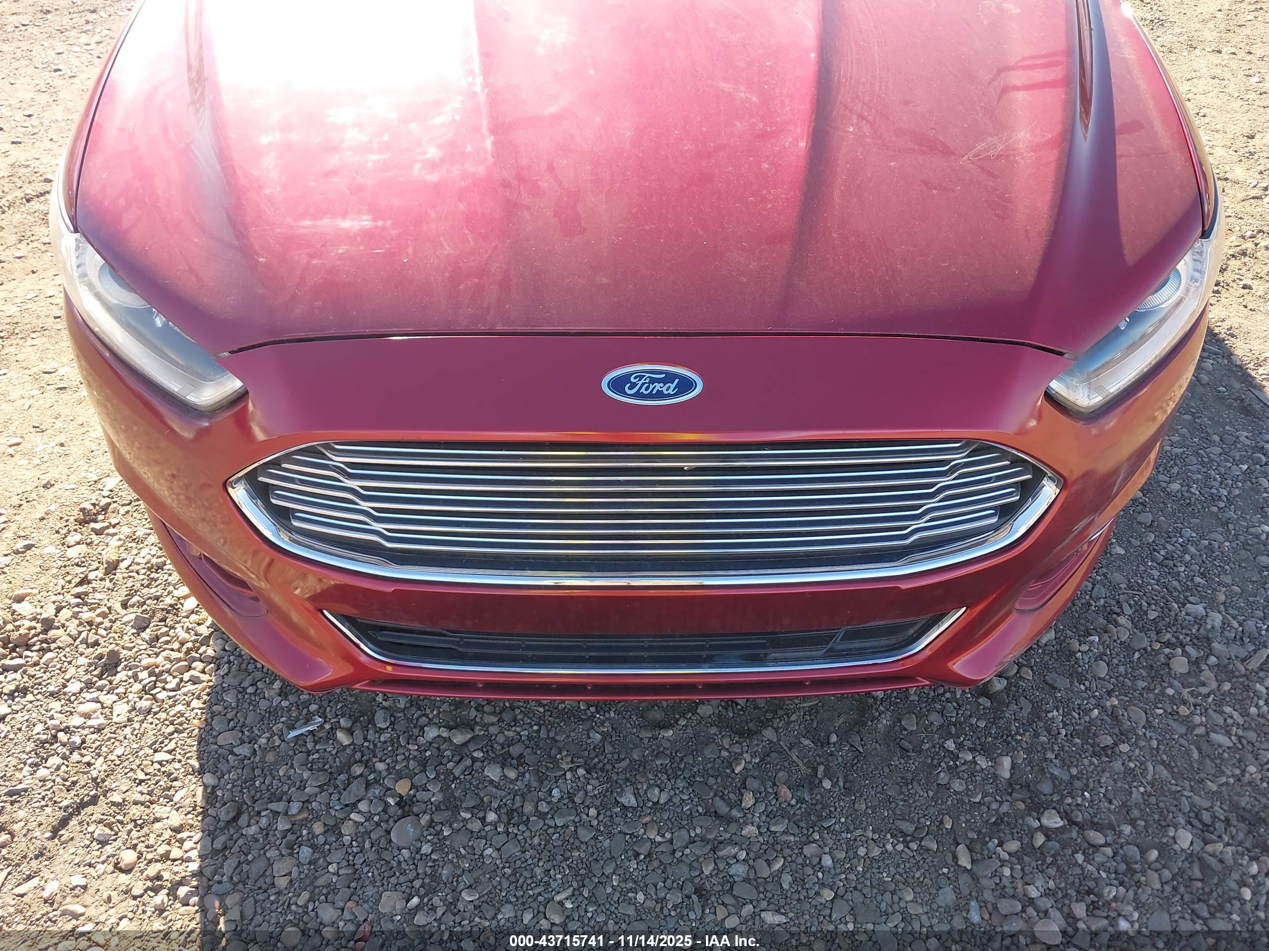 FORD FUSION image 6
