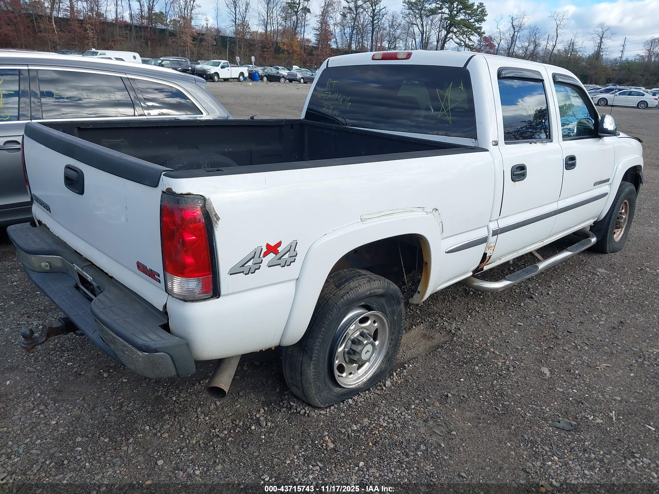 GMC SIERRA image 4