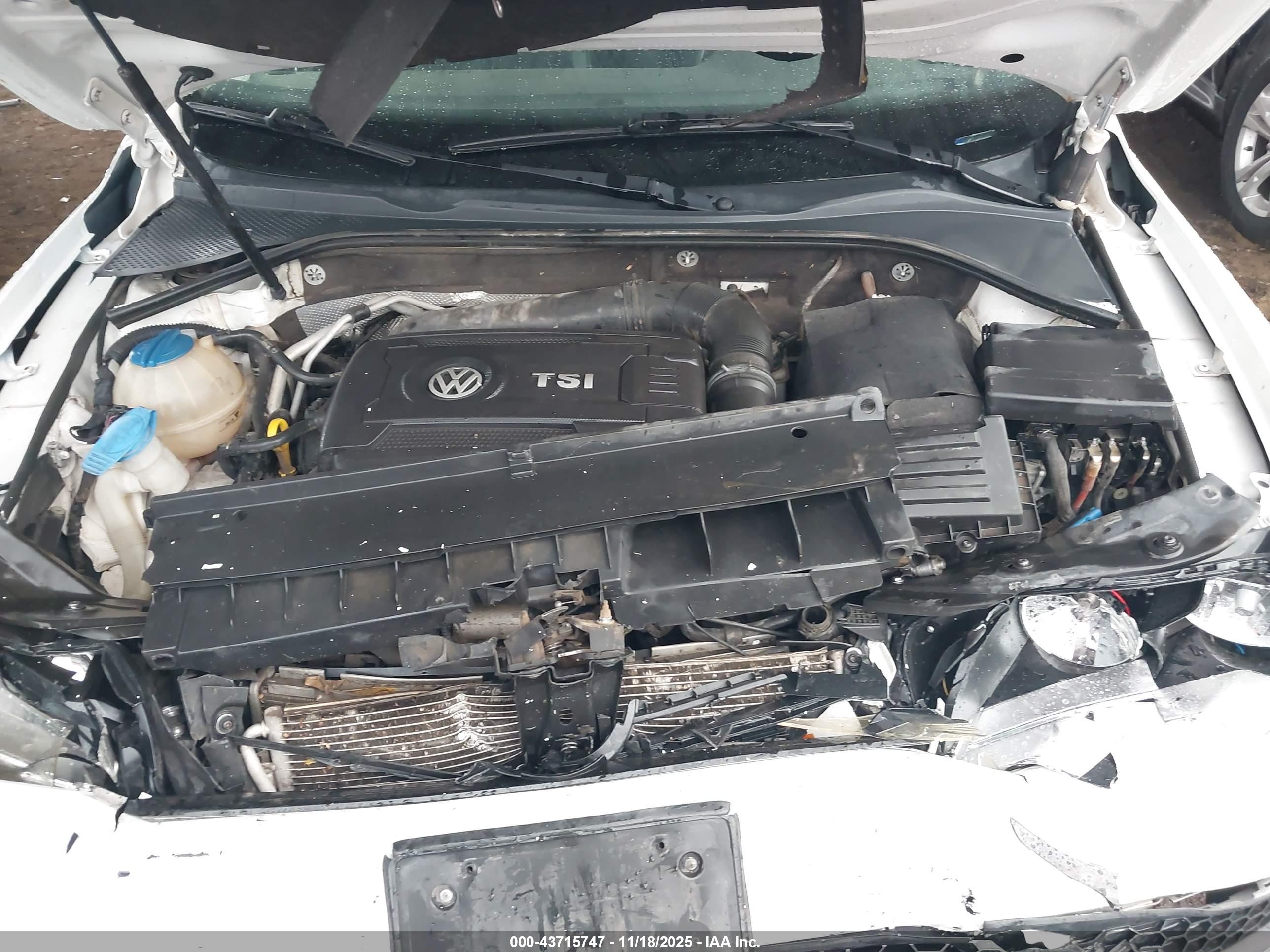 VOLKSWAGEN PASSAT image 10