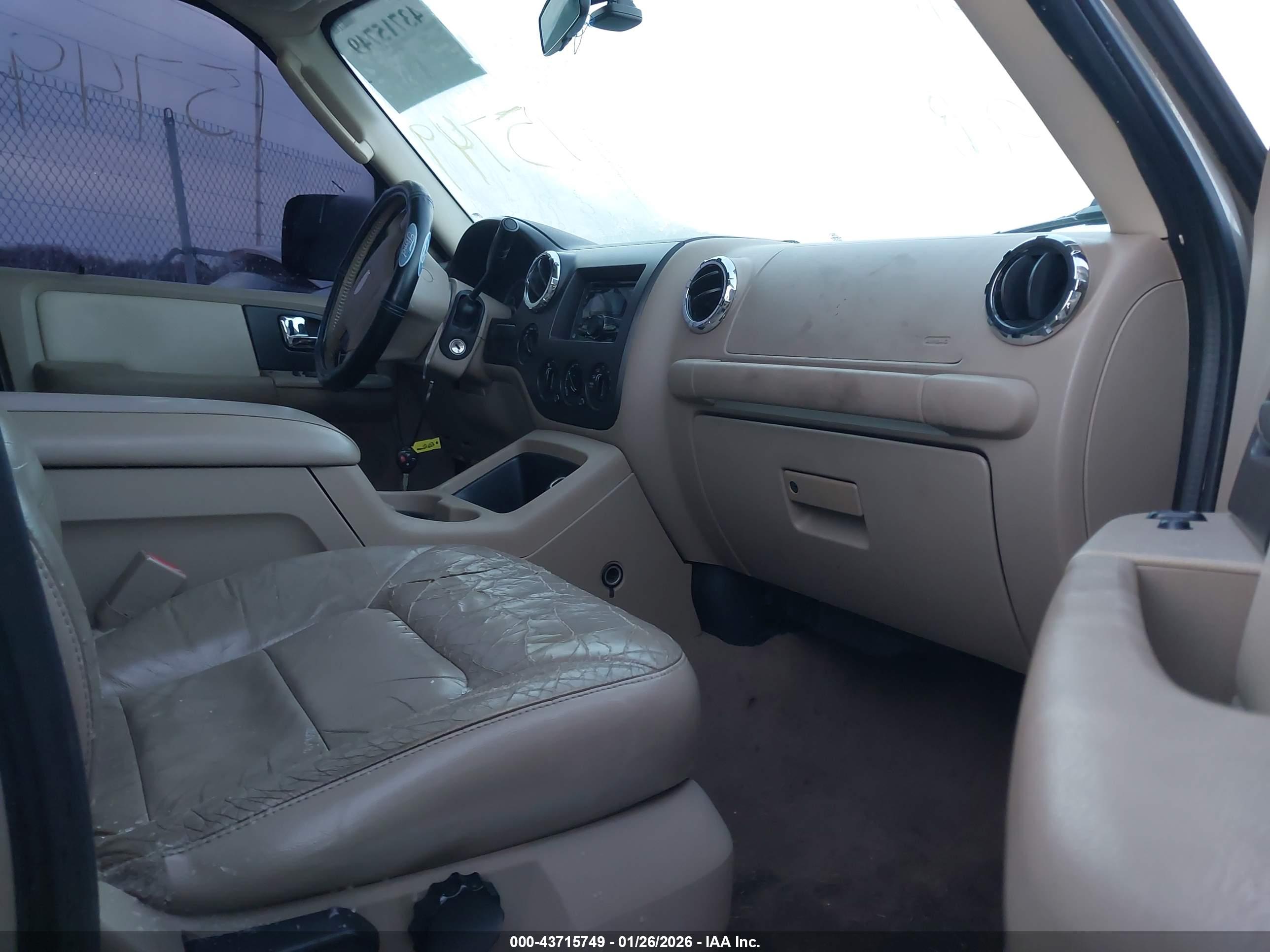 FORD EXPEDITION image 5