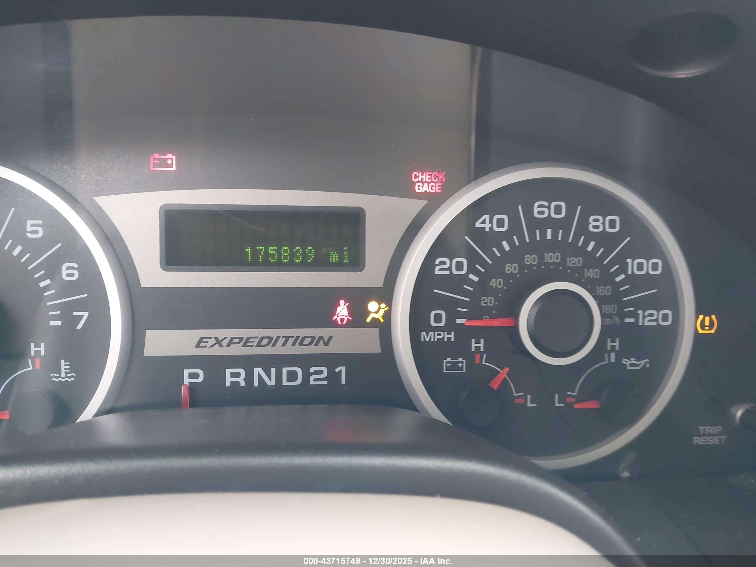 FORD EXPEDITION image 7