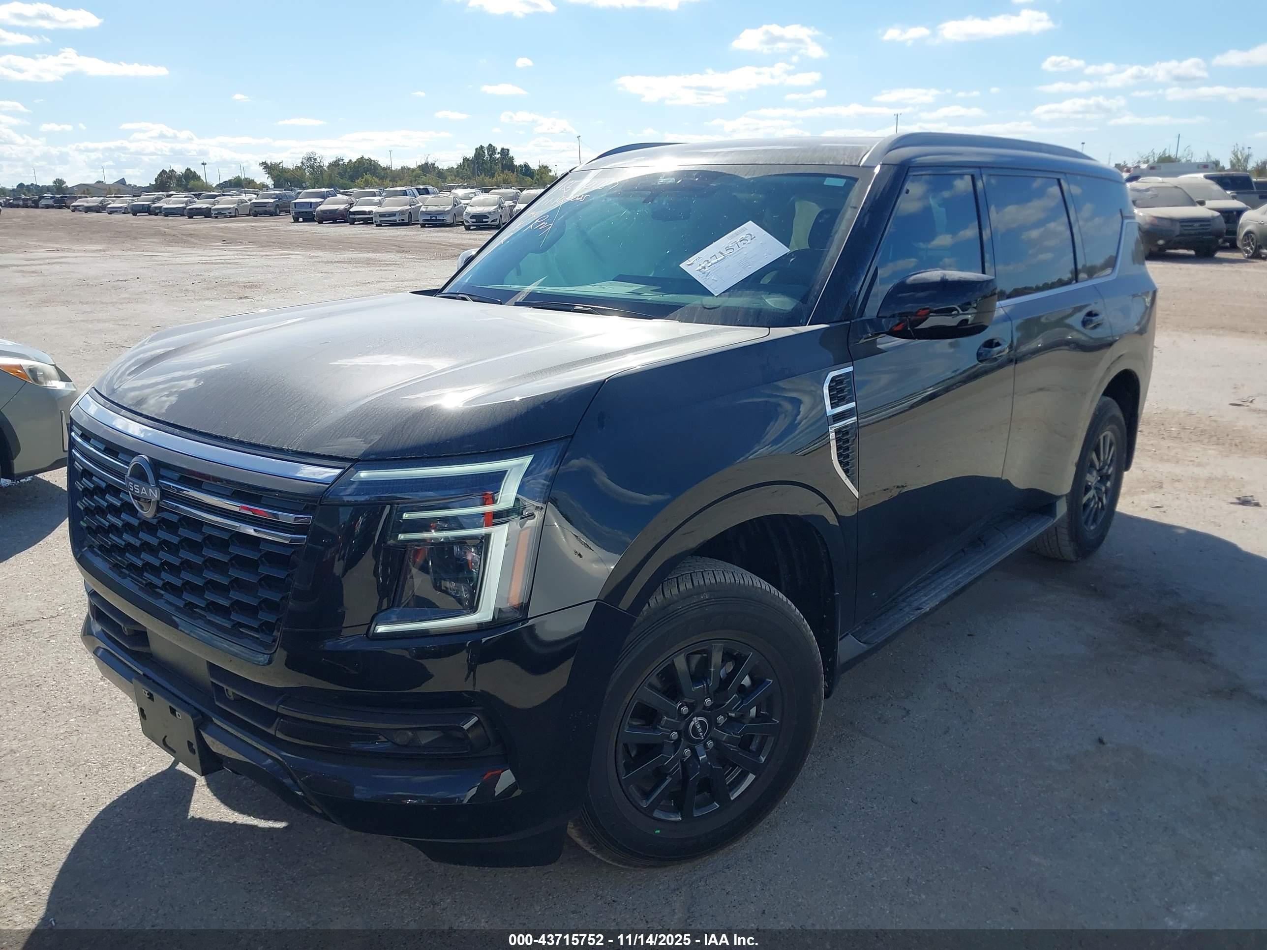 NISSAN ARMADA image 2