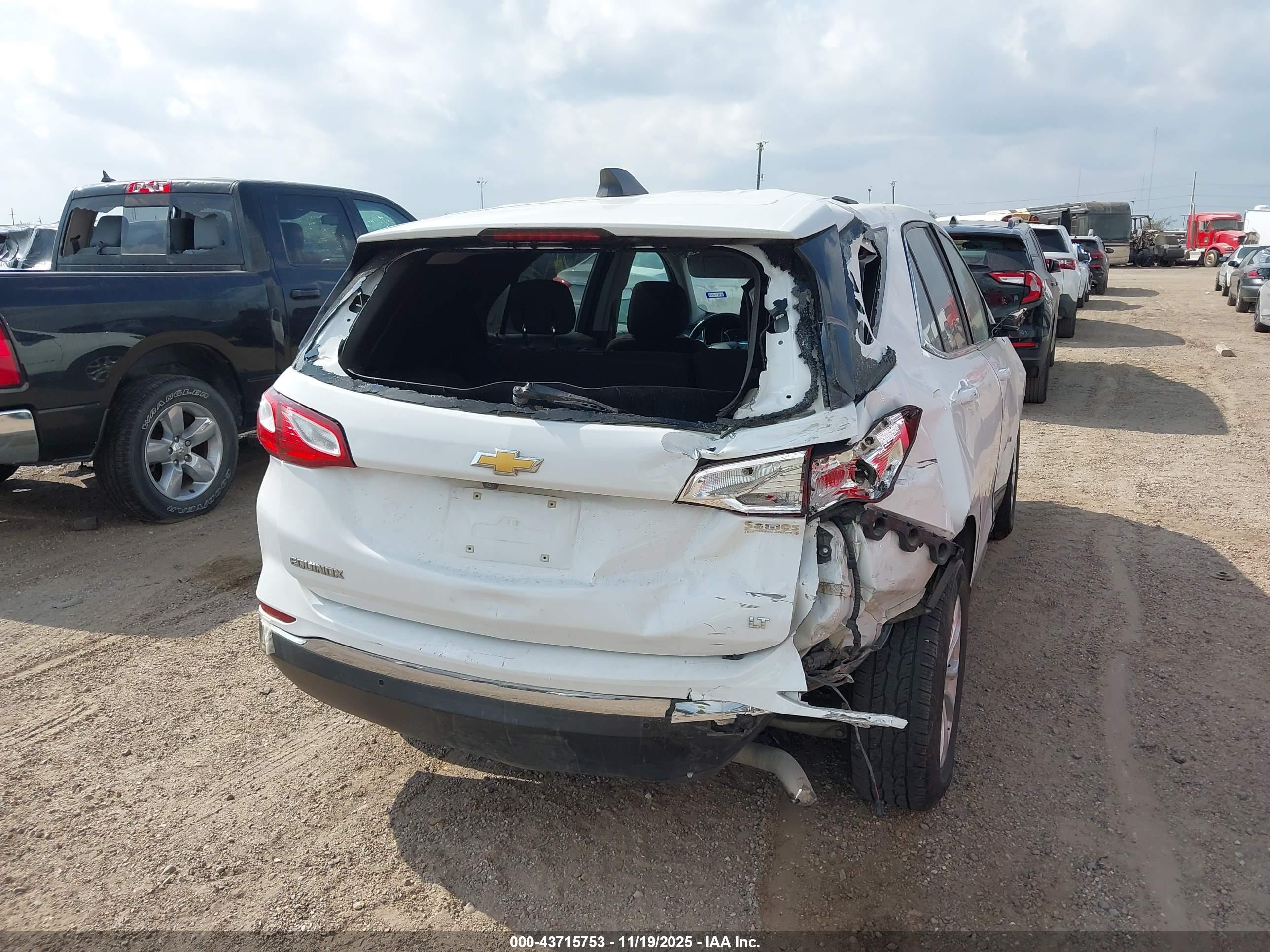 CHEVROLET EQUINOX image 6
