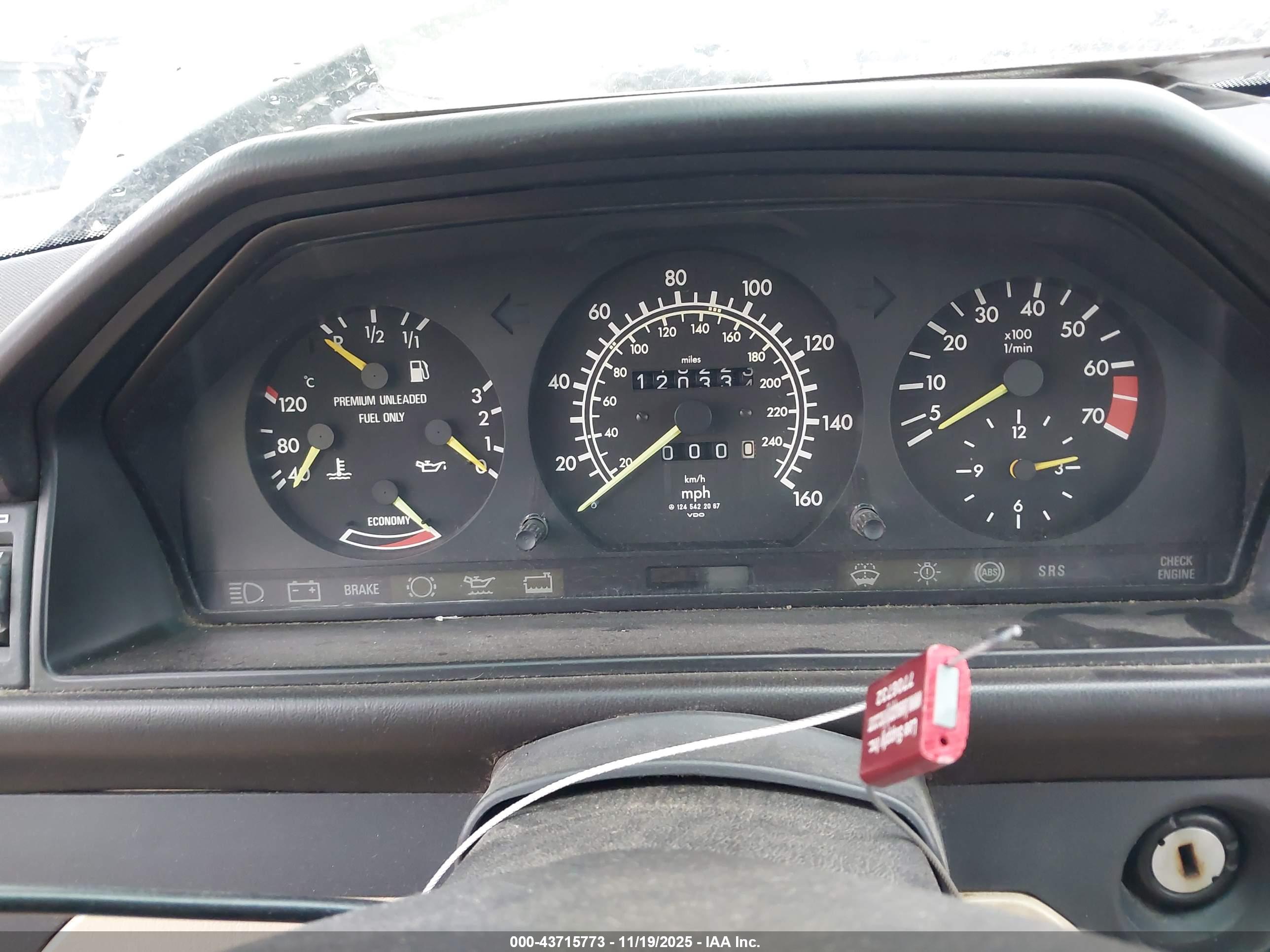 MERCEDES-BENZ 300 image 7