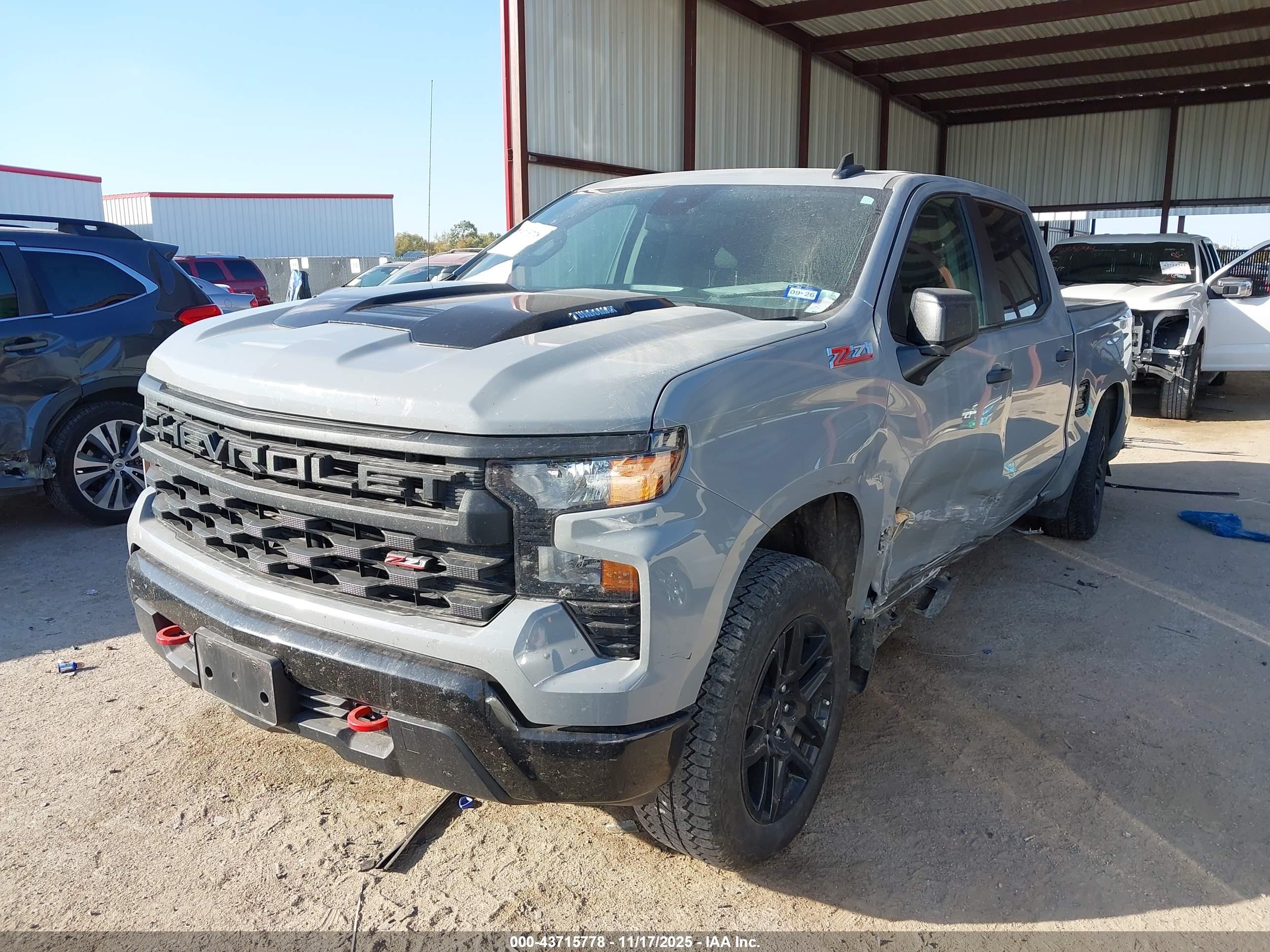 CHEVROLET SILVERADO image 2
