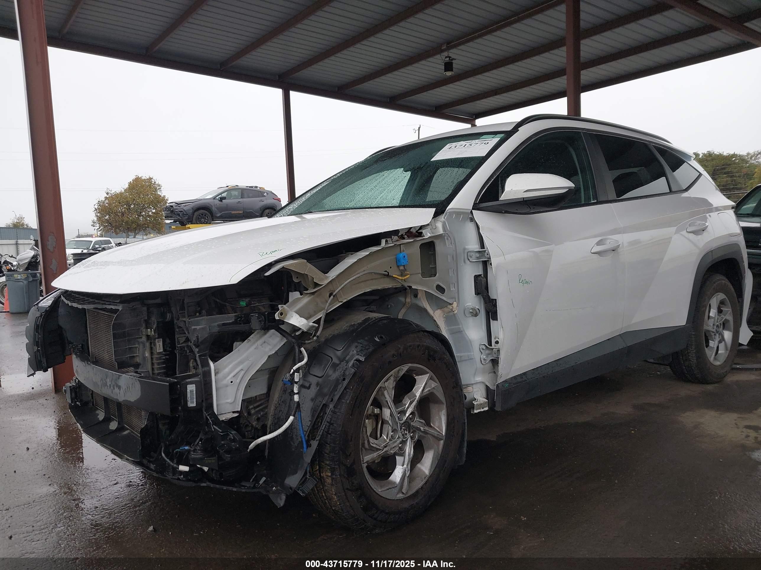 HYUNDAI TUCSON image 2