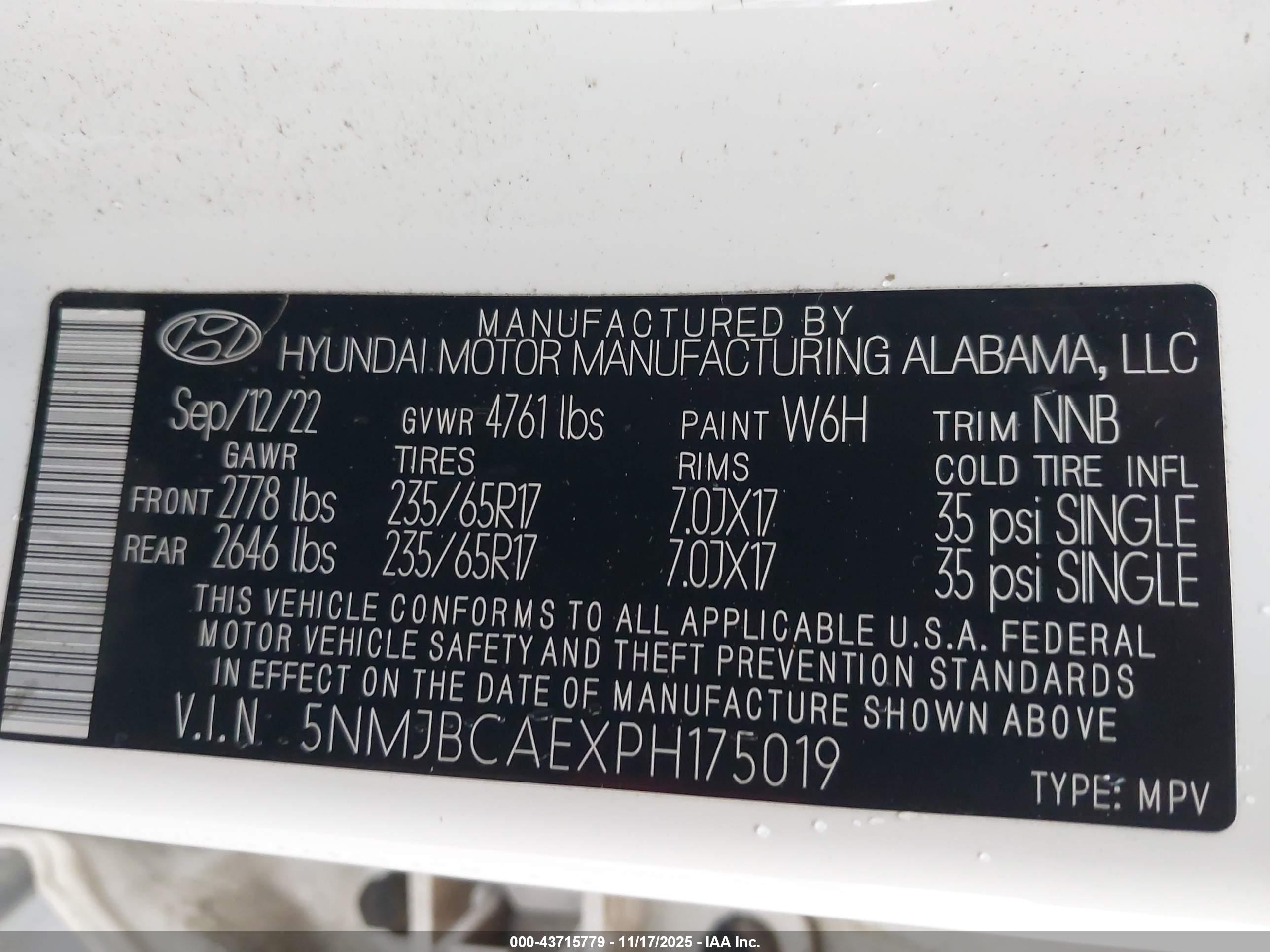 HYUNDAI TUCSON image 9