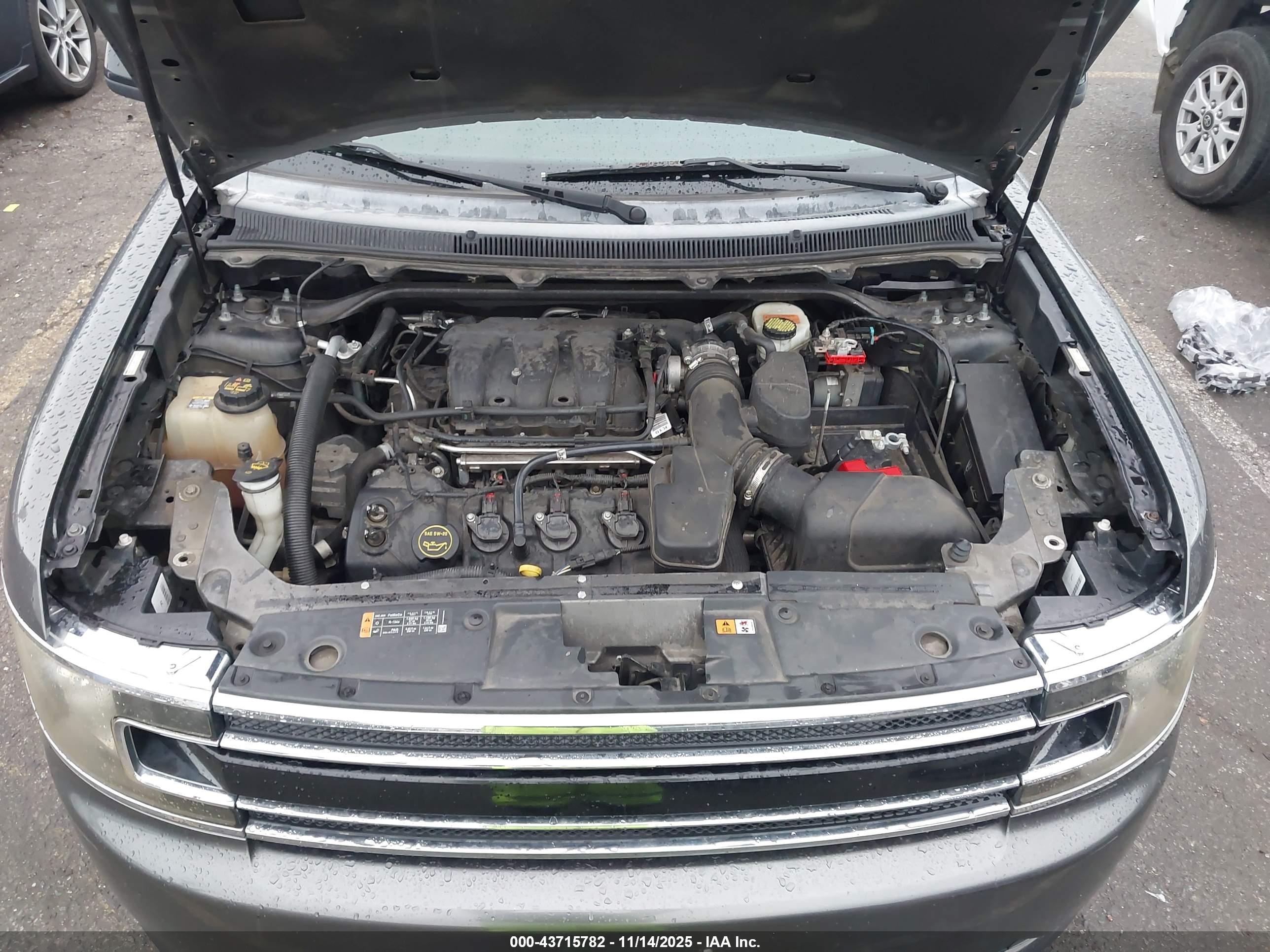 FORD FLEX image 10