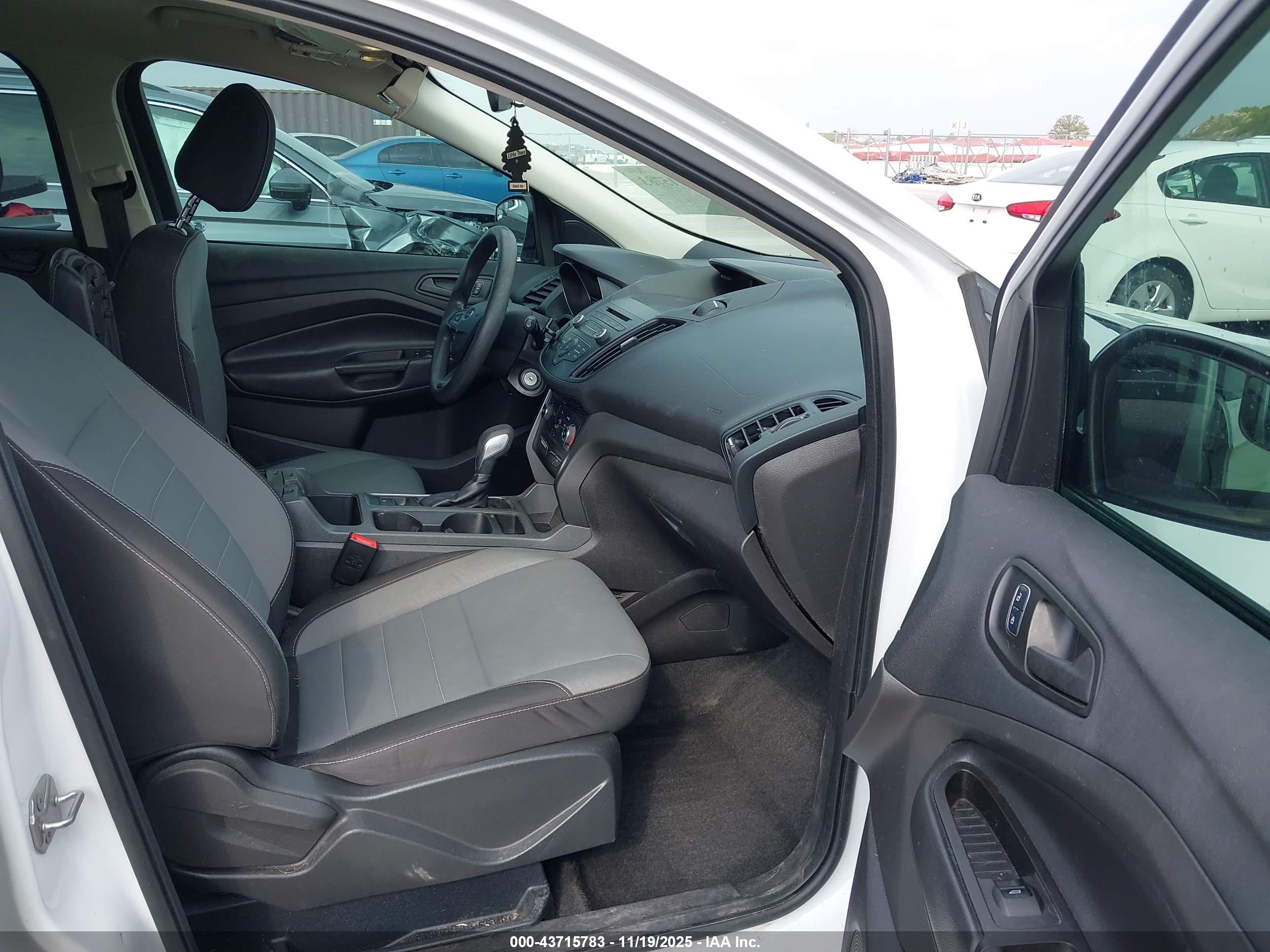 FORD ESCAPE image 5