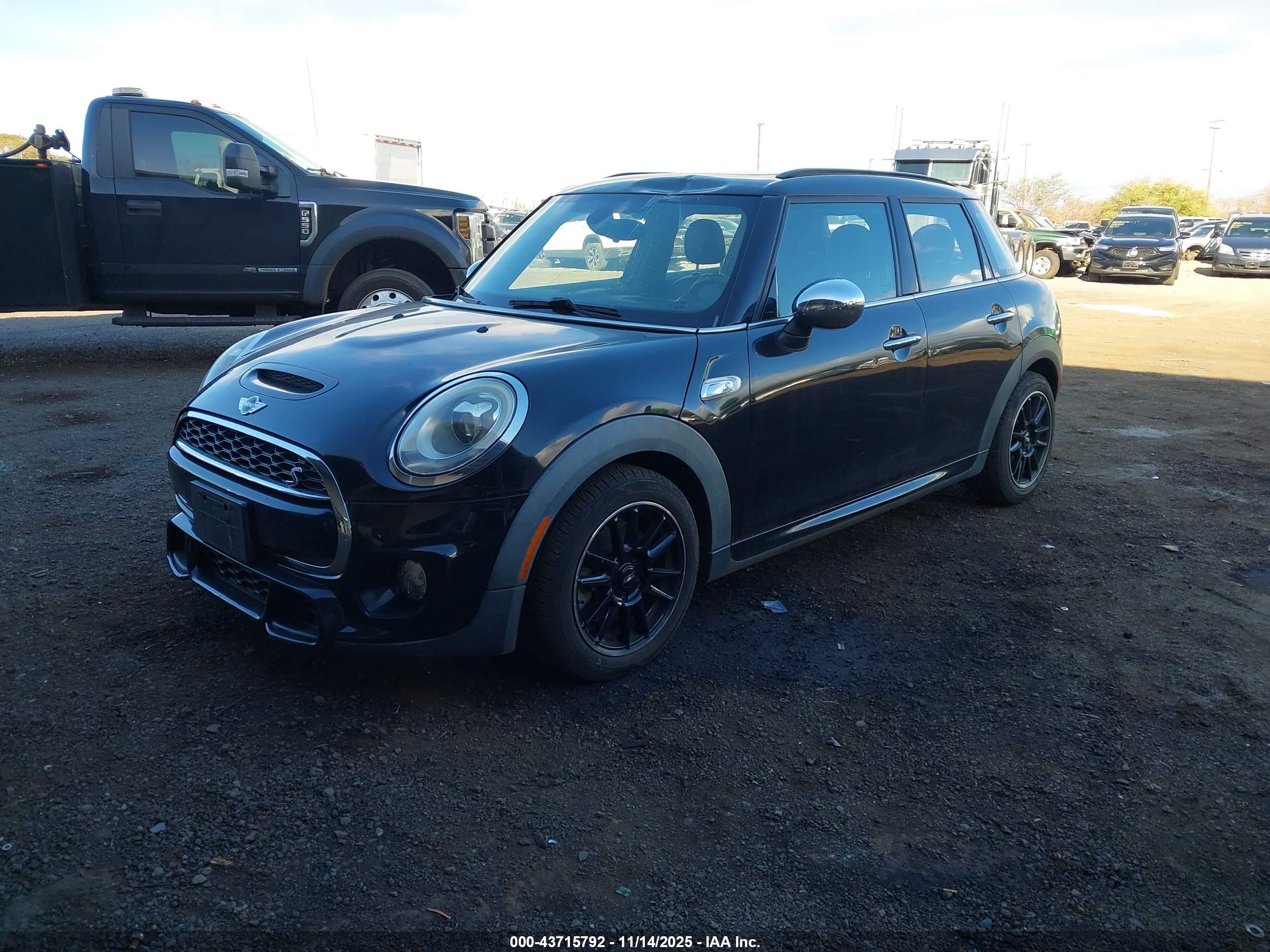 MINI HARDTOP image 2