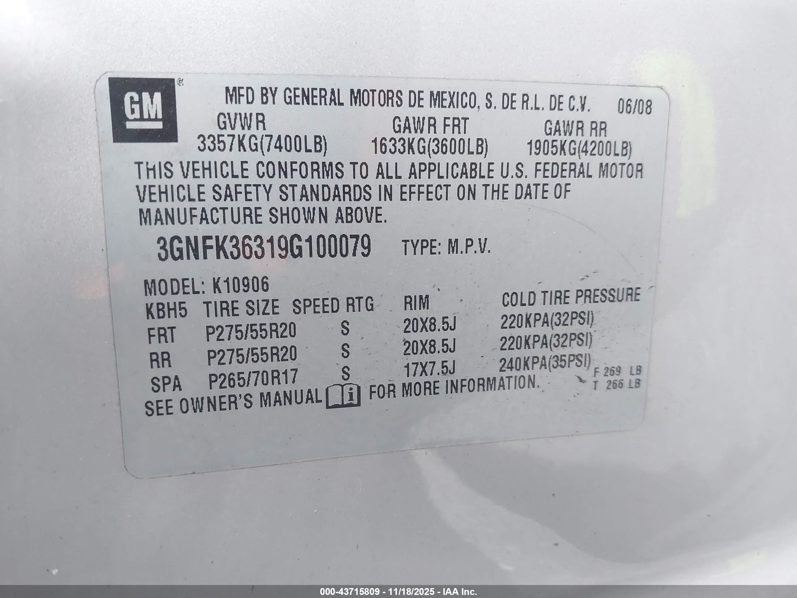 CHEVROLET SUBURBAN image 9